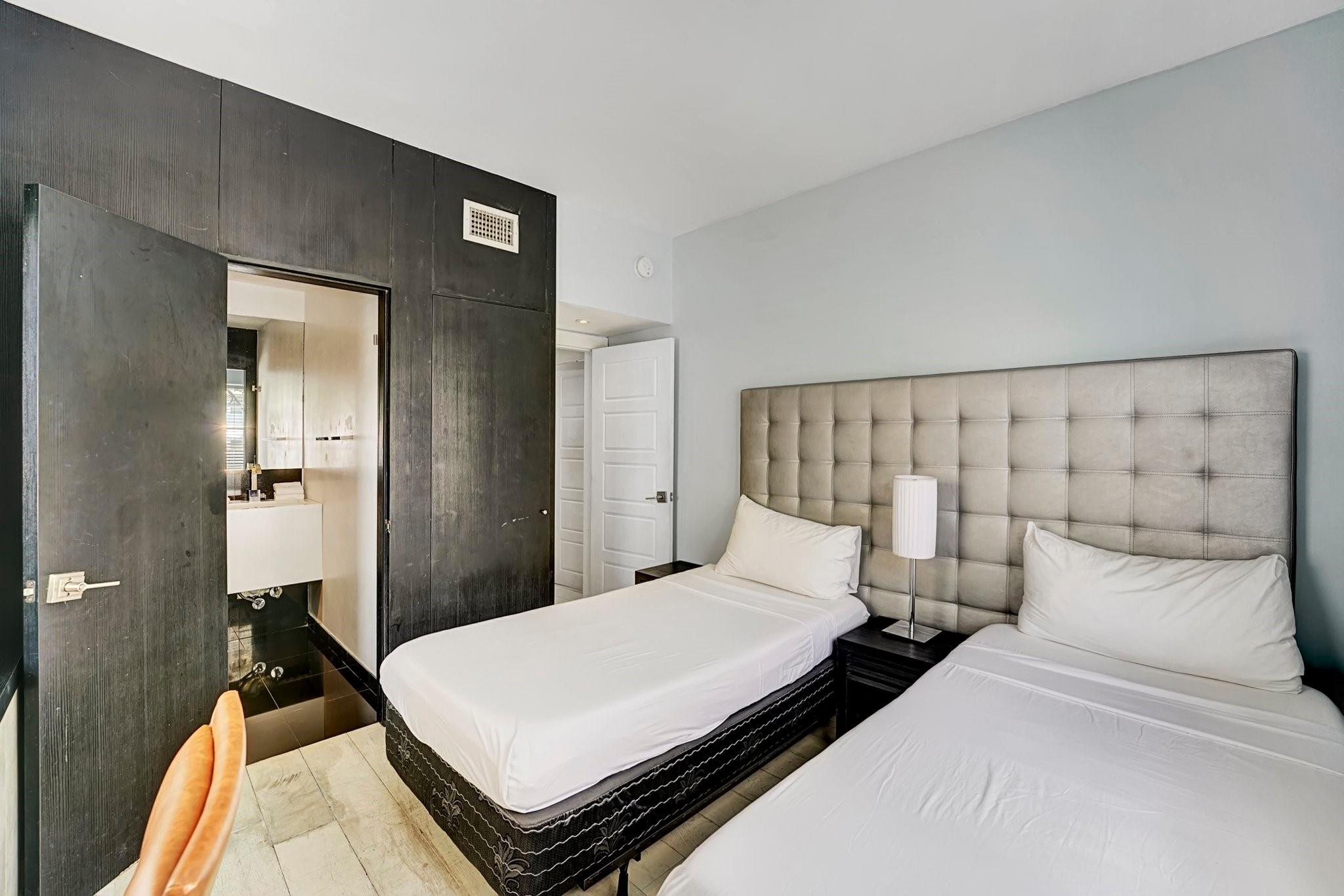 Photo for 560 Michigan Avenue, Miami Beach, FL 33139 - Listing #FX-10502930 560 Michigan Avenue, Miami Beach, FL 33139
