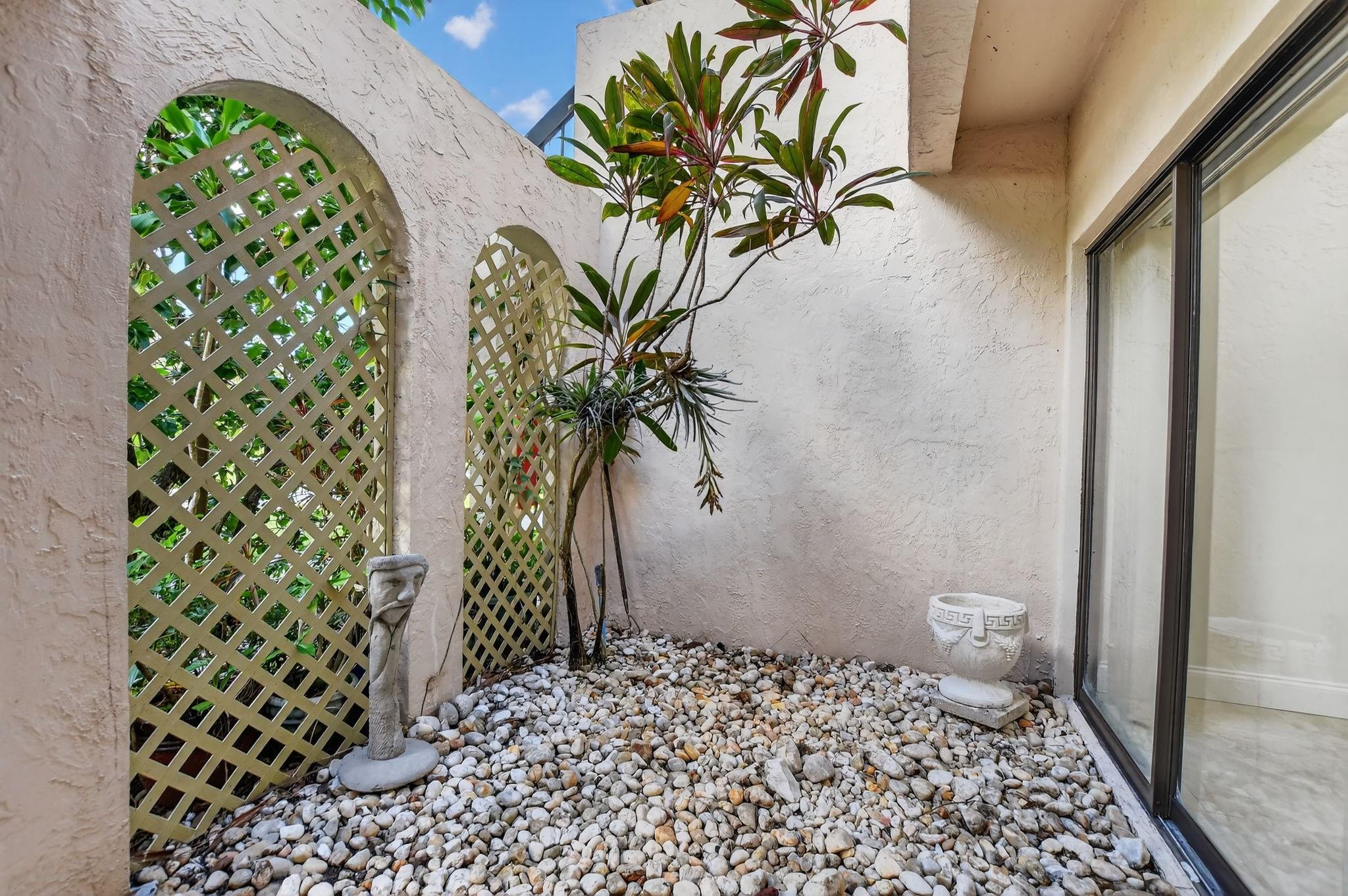 21476 Juego Circle 8C, Boca Raton, FL 33433