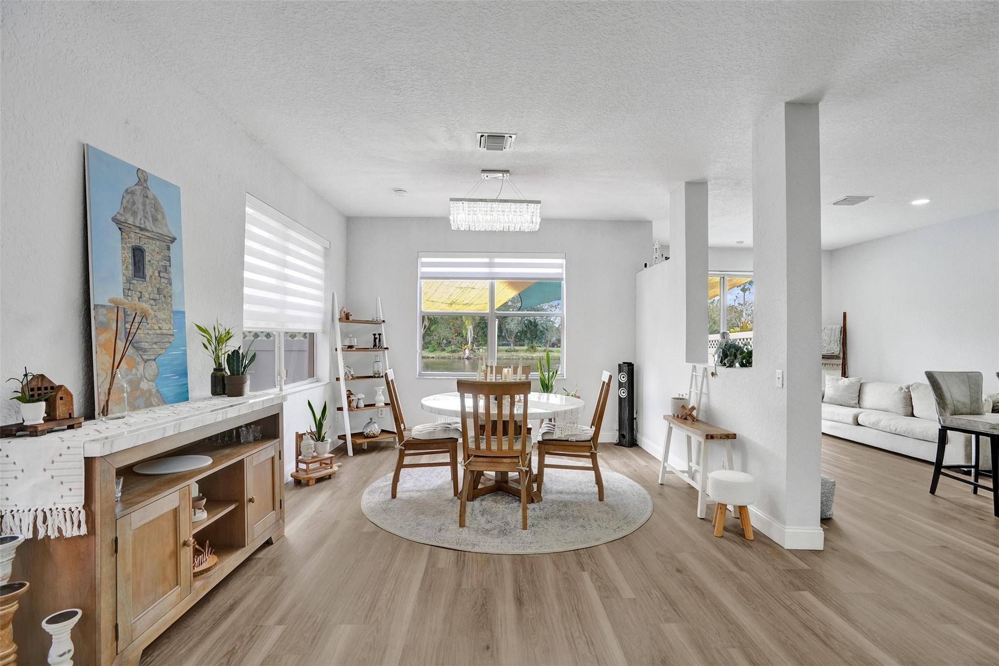 9814 NW 1st Mnr, Coral Springs, FL 33071