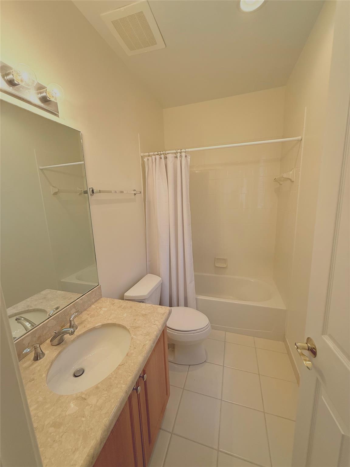 Photo for 1951 Coral Heights Boulevard, 402, Fort Lauderdale, FL 33308 - Listing #FX-10527008 1951 Coral Heights Boulevard, 402, Fort Lauderdale, FL 33308