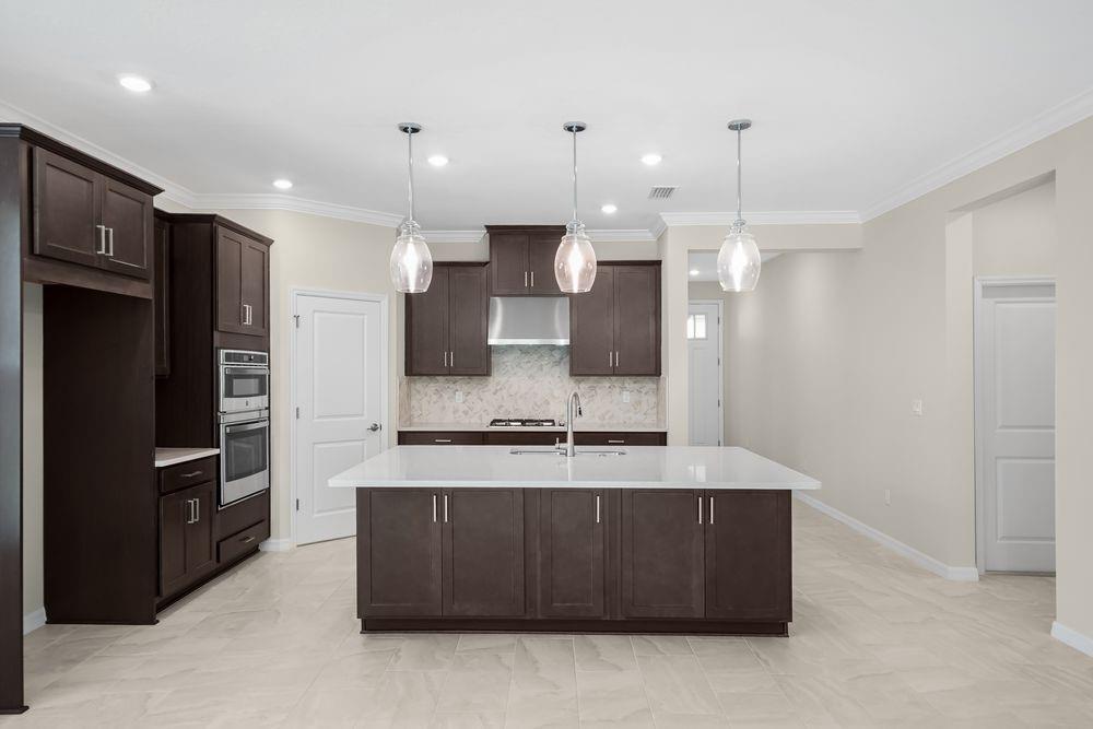 621 SE Ranch Oak Circle ~ Ready Now