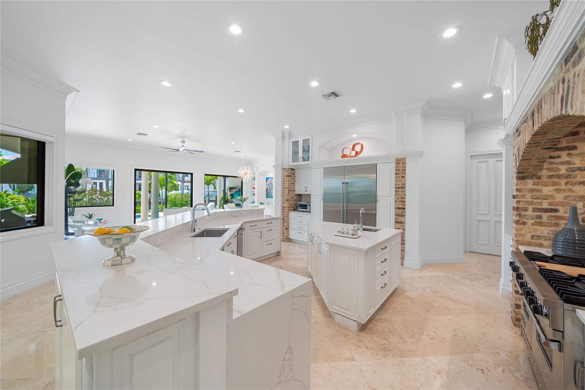 41 Compass Lane, Fort Lauderdale, FL 33308