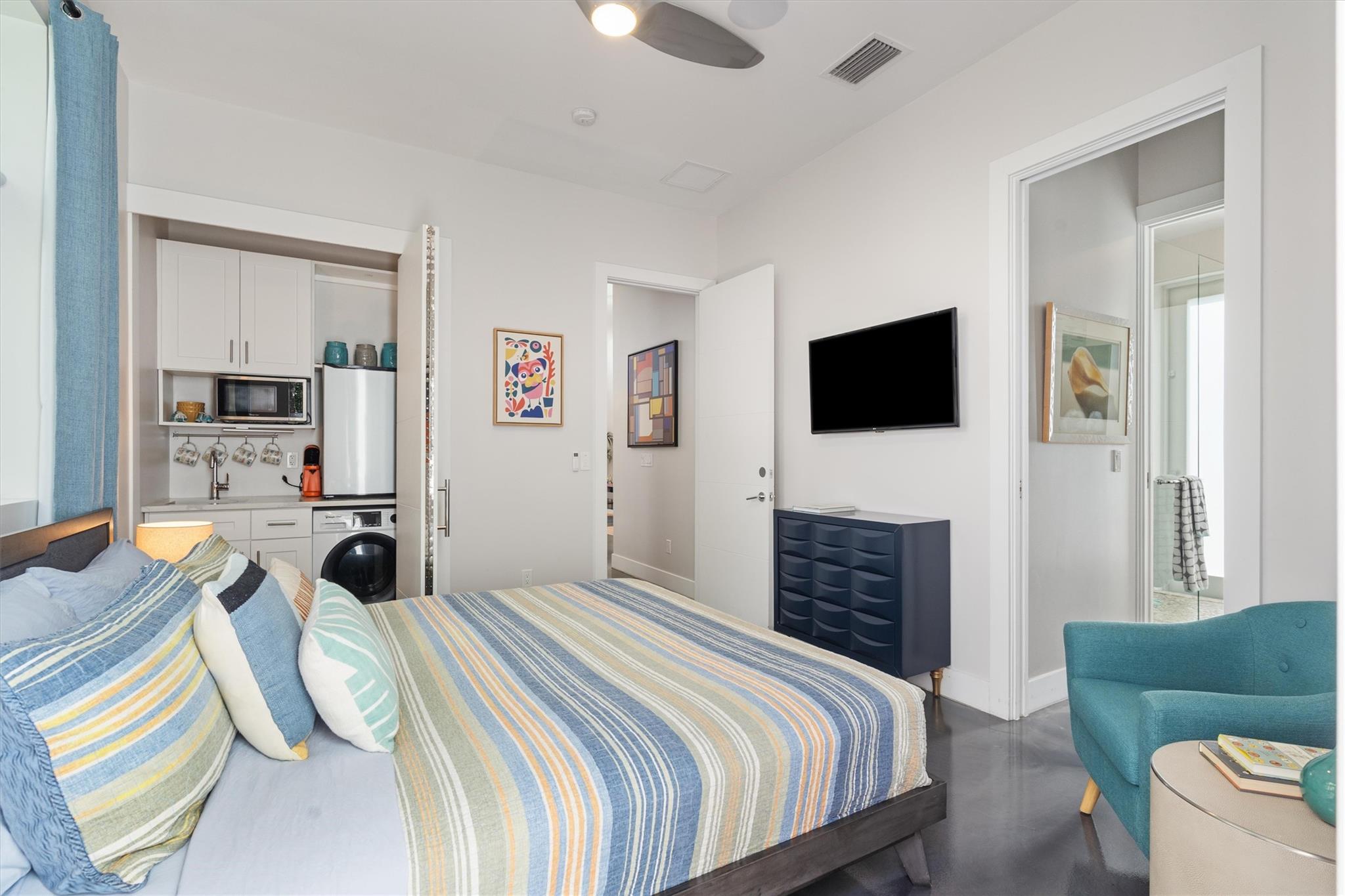 Photo for 2626 NE 5th Terrace, Wilton Manors, FL 33334 - Listing #FX-10493331 2626 NE 5th Terrace, Wilton Manors, FL 33334