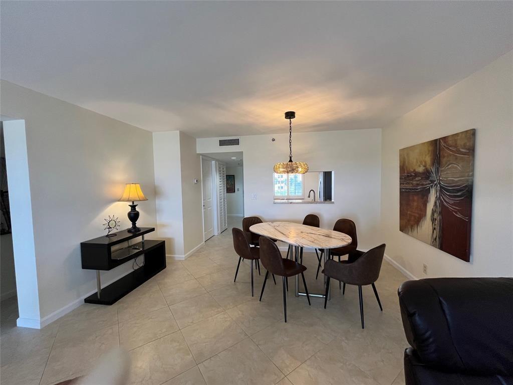 7260 Kinghurst Drive 606, Delray Beach, FL 33446