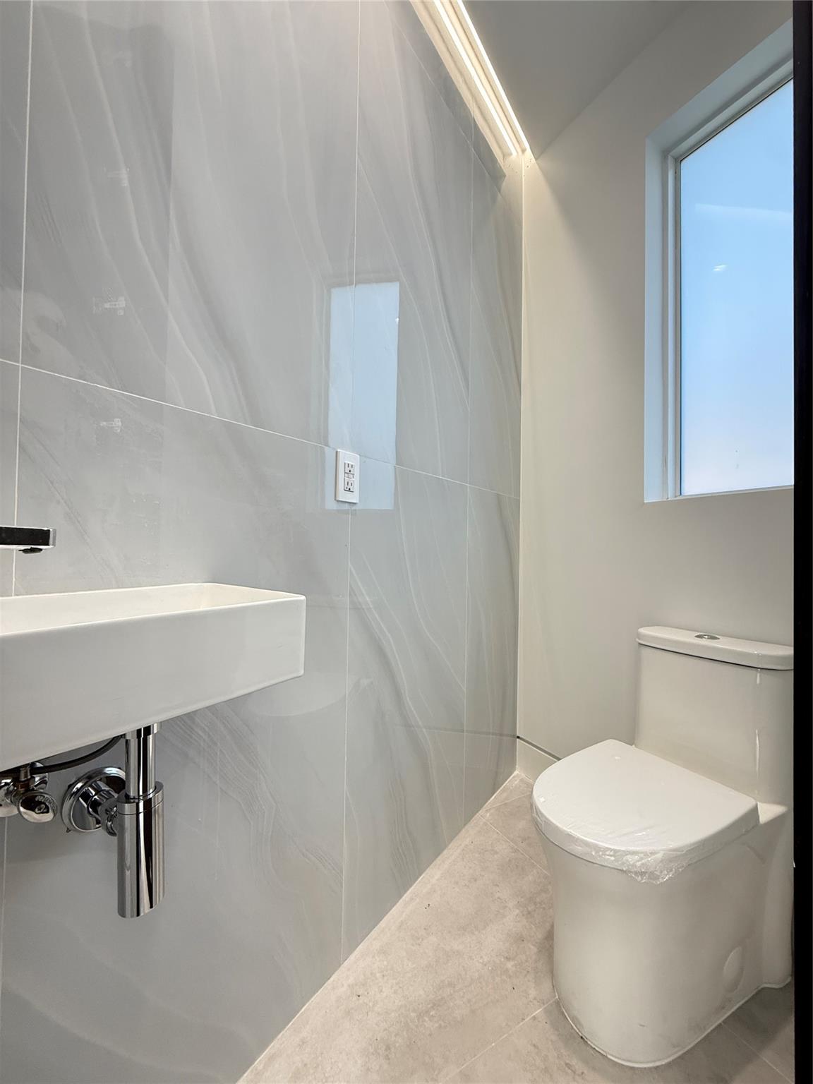 12245 SW 29th Terrace Adu, Miami, FL 33175