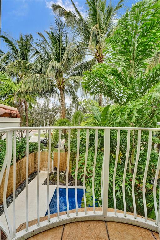 Photo for 1364 Bayview Drive, 1364, Fort Lauderdale, FL 33304 - Listing #FX-10418845 1364 Bayview Drive, 1364, Fort Lauderdale, FL 33304