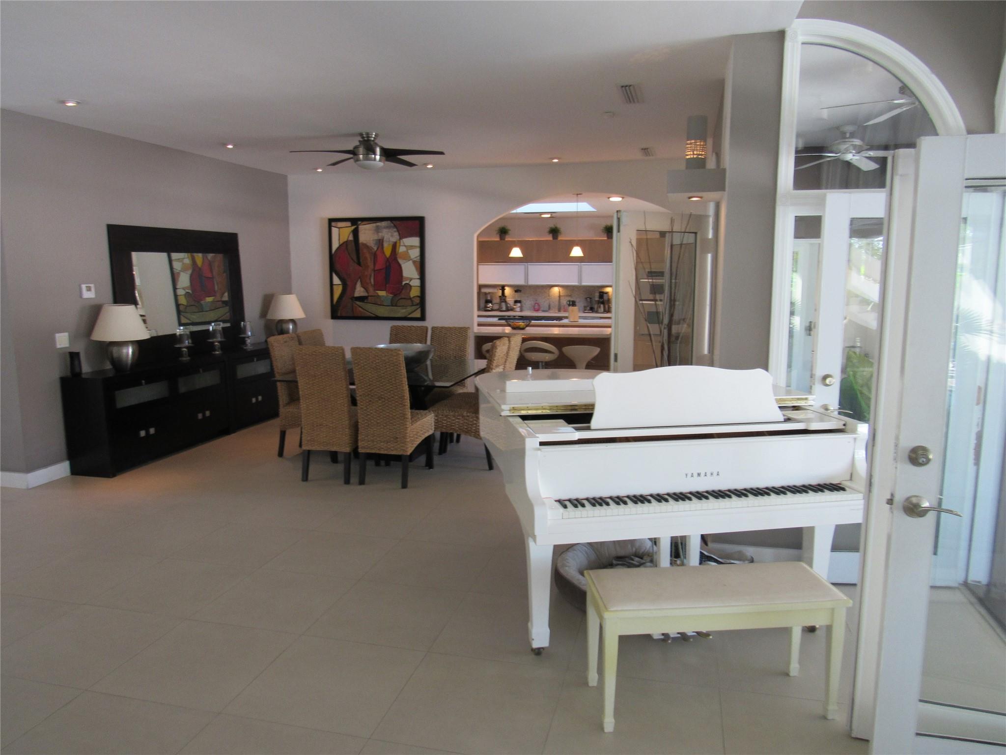 185 Palm Avenue, Miami Beach, FL 33139