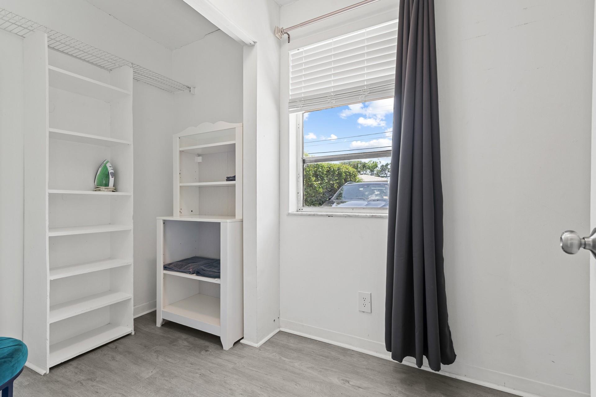 6375 SW 29th Street, Miami, FL 33155