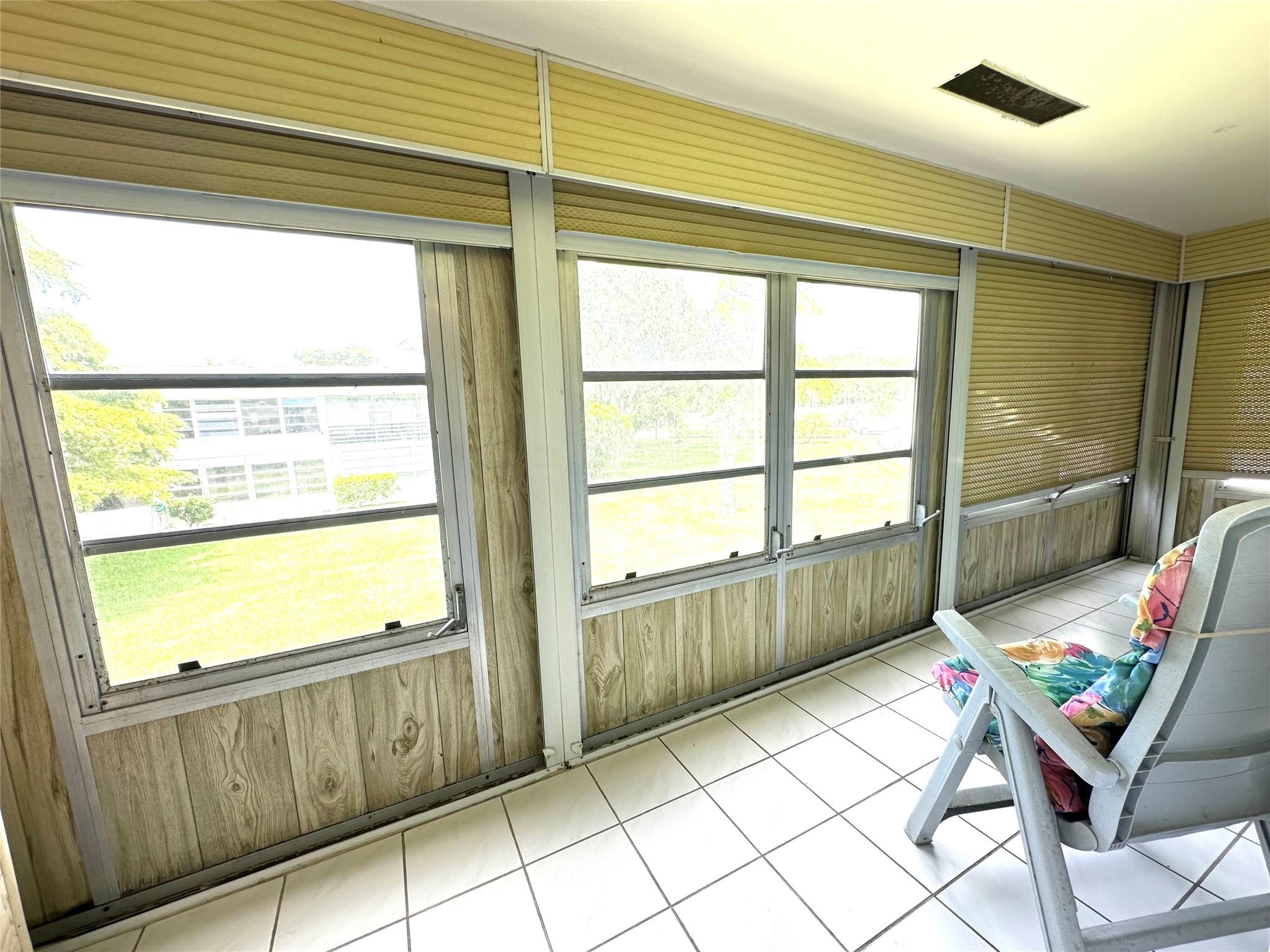 Photo for 124 Ventnor F, 124, Deerfield Beach, FL 33442 - Listing #FX-10517952 124 Ventnor F, 124, Deerfield Beach, FL 33442