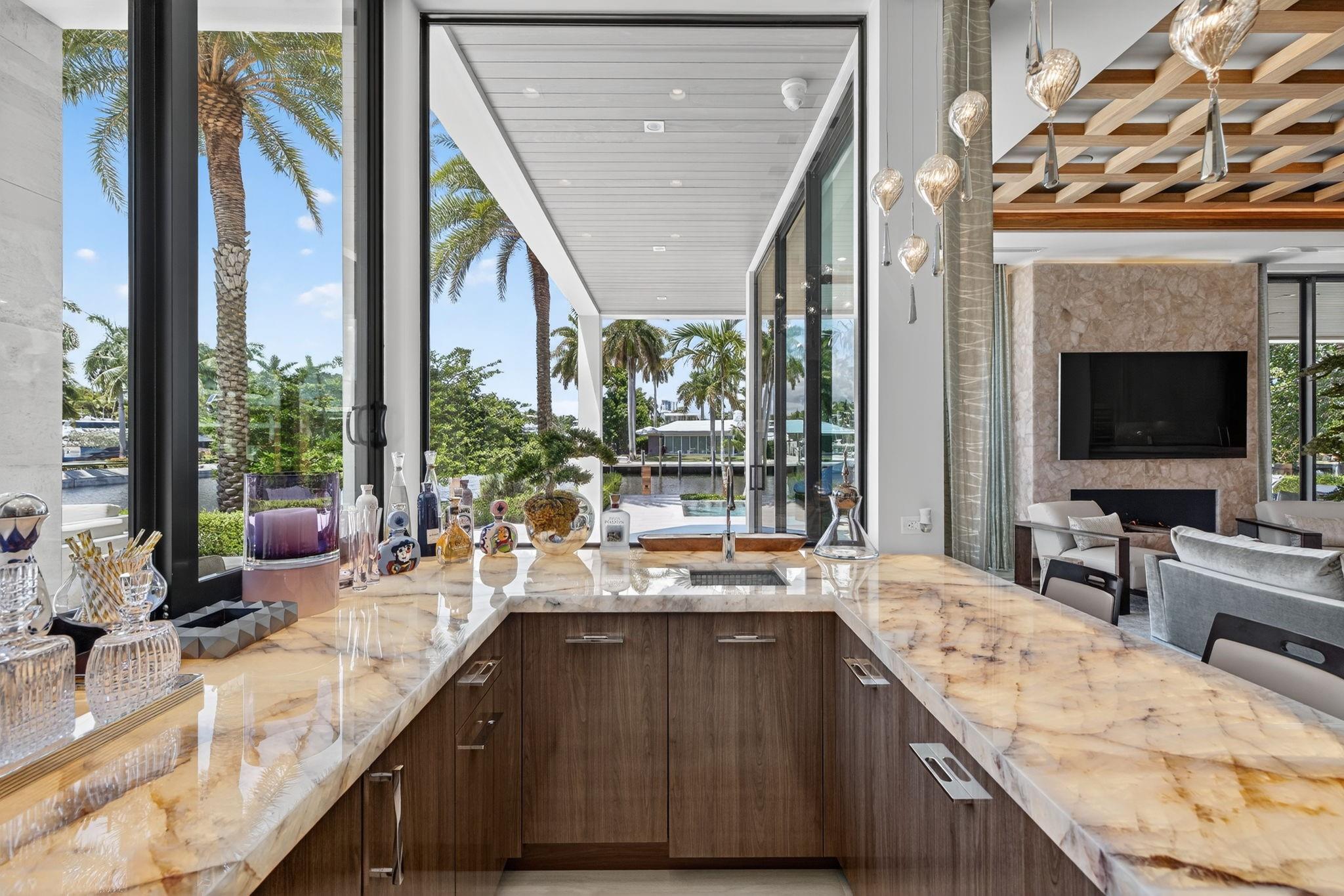 1 Royal Palm Drive, Fort Lauderdale, FL 33301