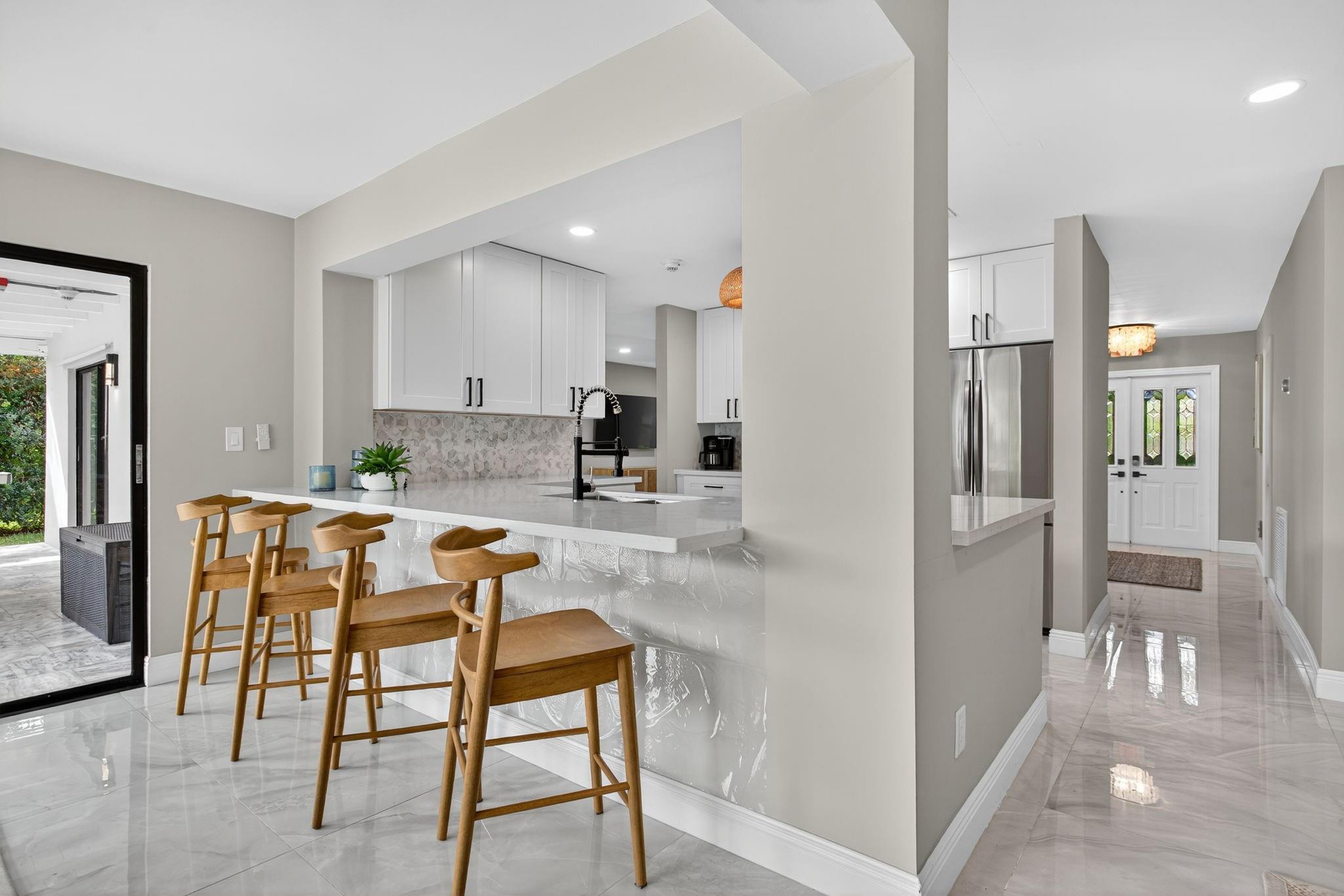 2421 NW 114th Avenue, Coral Springs, FL 33065