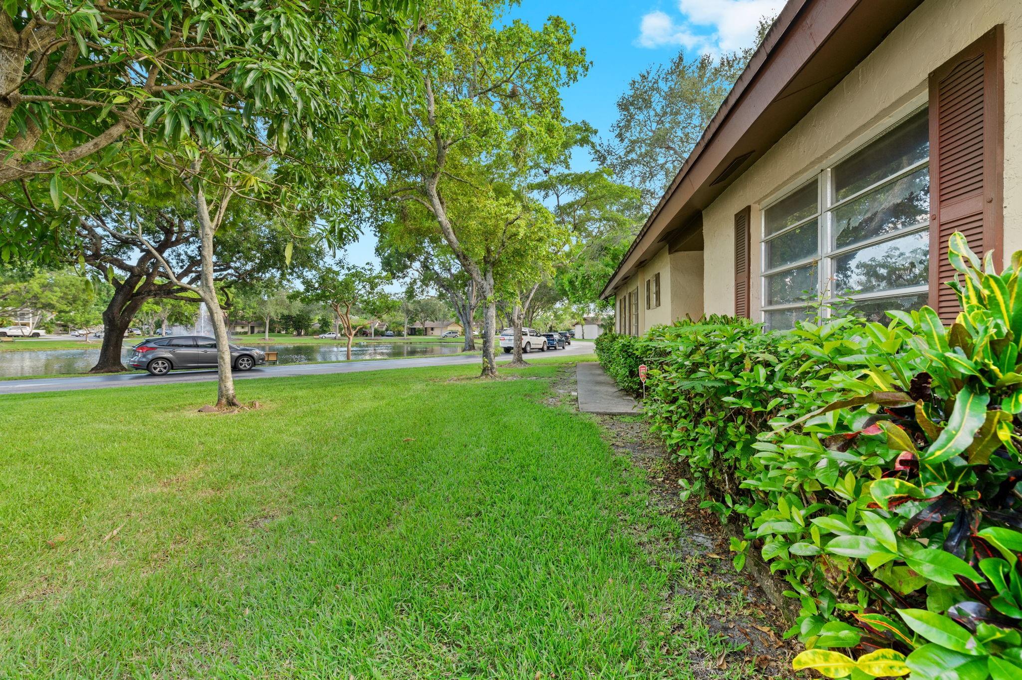 Photo for 2229 Nova Village Drive, 2229, Davie, FL 33317 - Listing #FX-10524324 2229 Nova Village Drive, 2229, Davie, FL 33317
