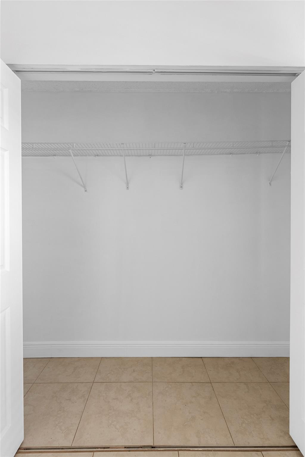 2661 Riverside Drive 2, Coral Springs, FL 33065