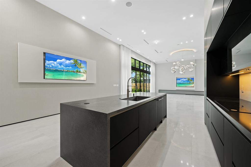 Photo for 709 NE 21st Drive, Wilton Manors, FL 33305 - Listing #FX-10429054 709 NE 21st Drive, Wilton Manors, FL 33305