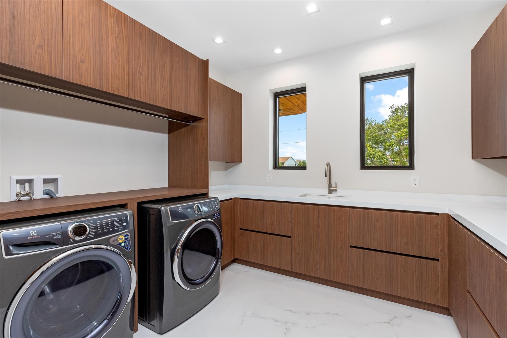 2733 NE 16th Street, Fort Lauderdale, FL 33304