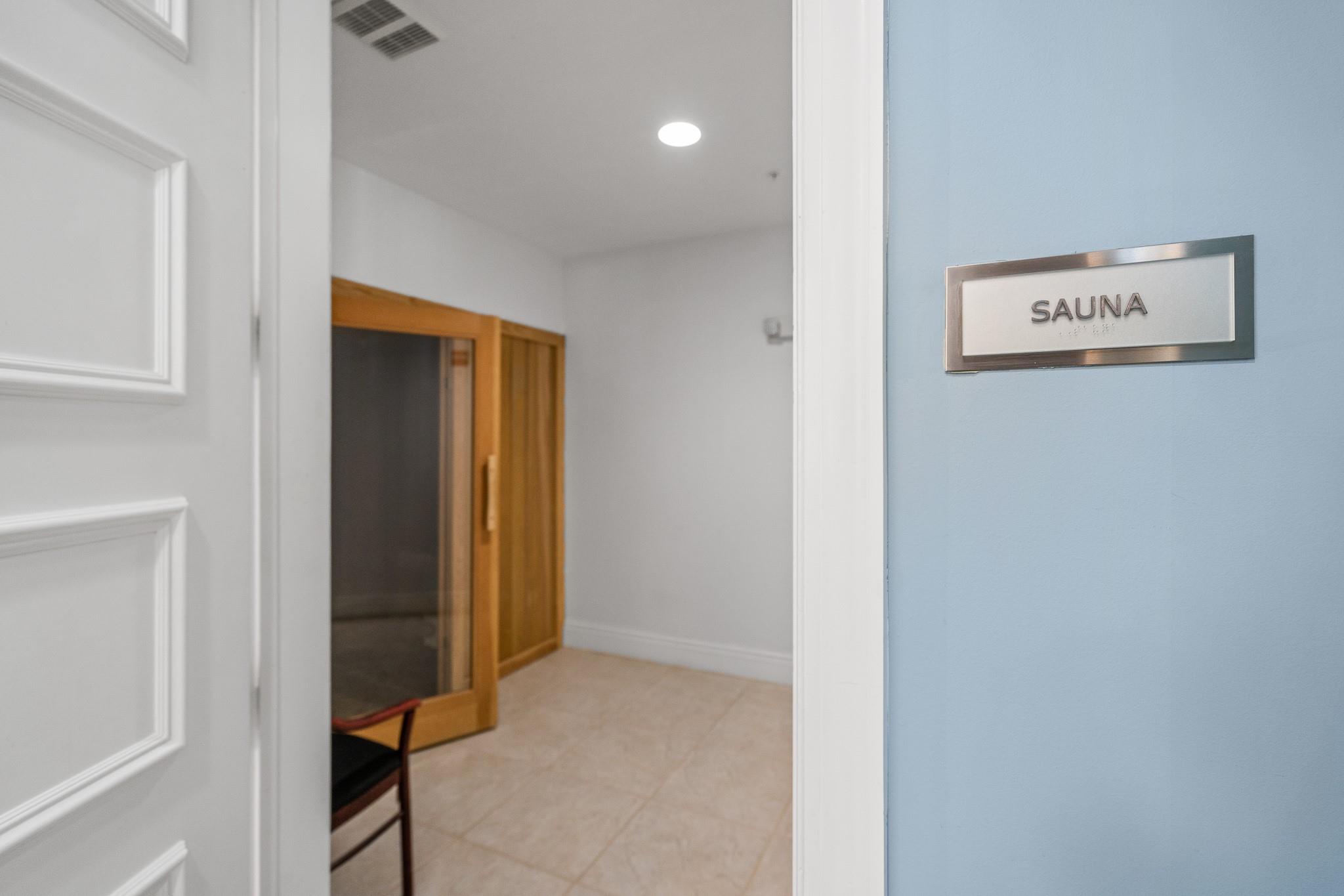 Photo for 701 SE 21st Avenue, 103, Deerfield Beach, FL 33441 - Listing #FX-10498310 701 SE 21st Avenue, 103, Deerfield Beach, FL 33441
