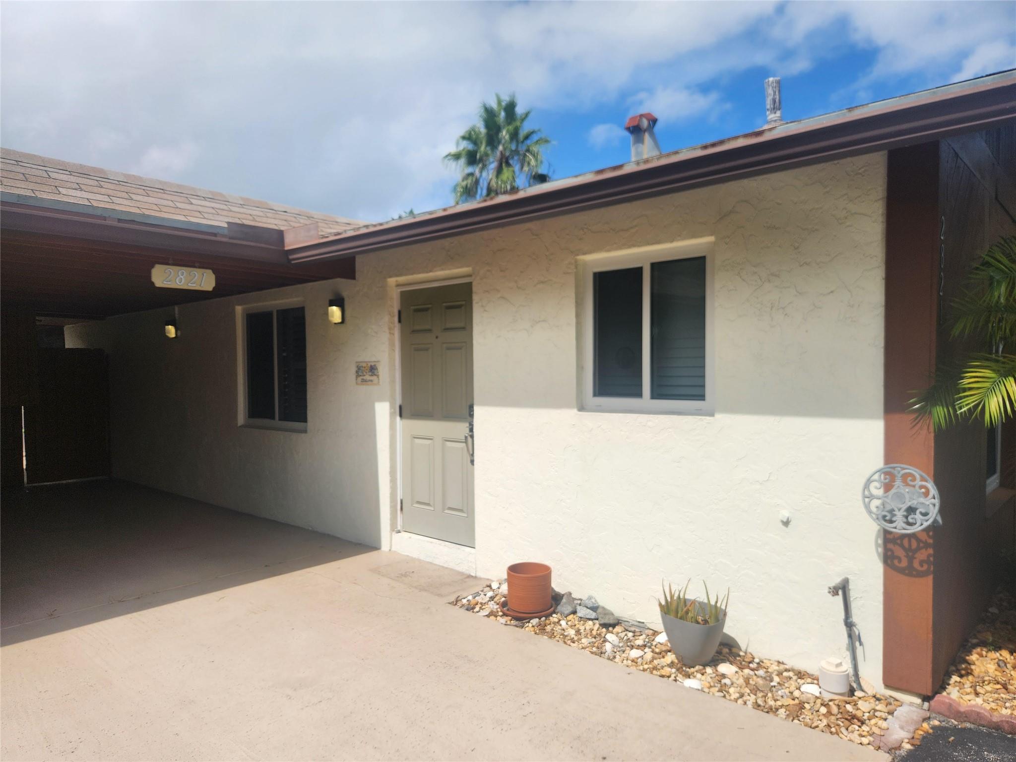 Photo for 2821 SE 5th Circle, Boynton Beach, FL 33435 - listing #FX-10533834 2821 SE 5th Circle, Boynton Beach, FL 33435