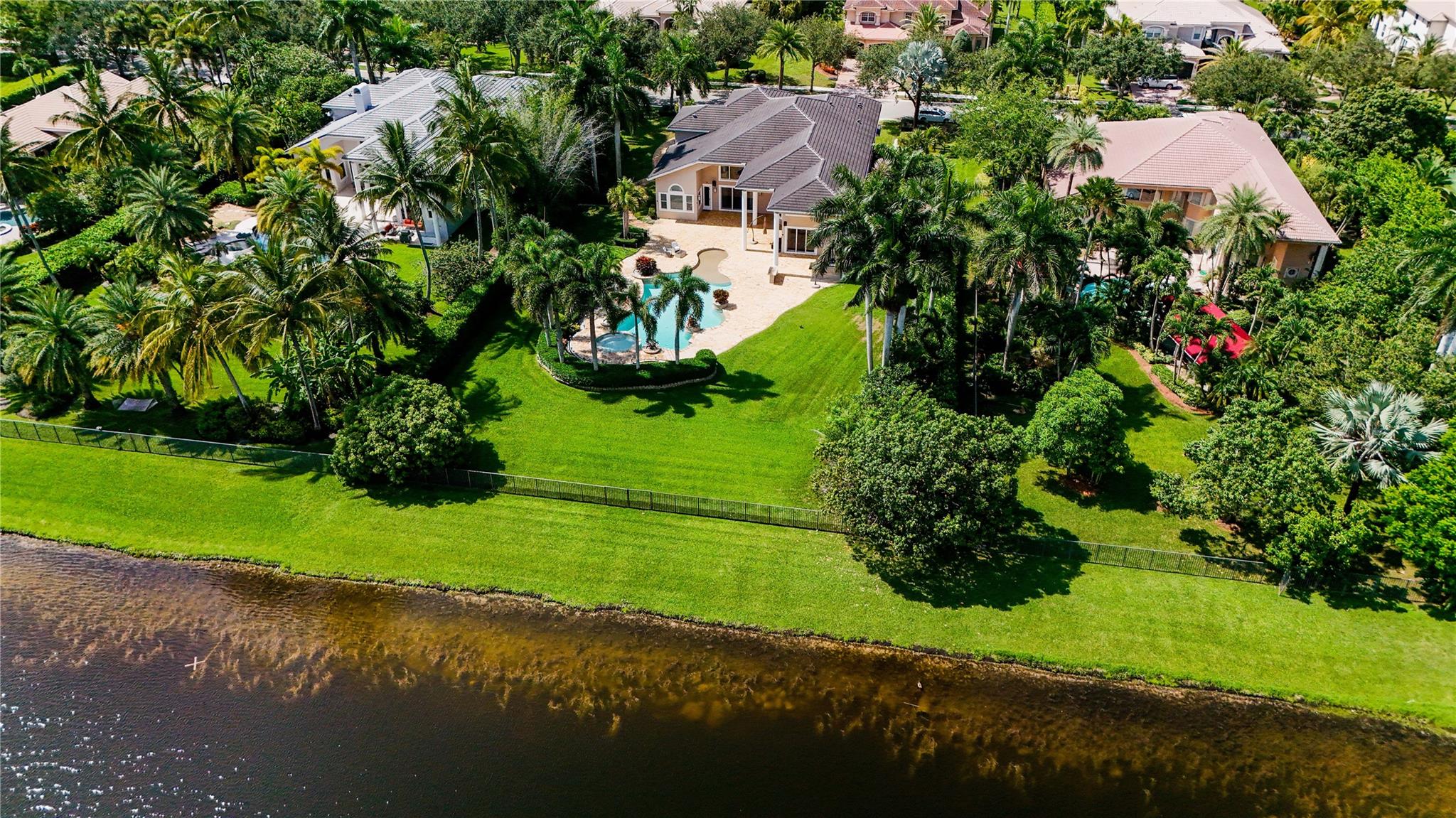 Photo for 10792 Pine Lodge Trail, Davie, FL 33328 - Listing #FX-10511577 10792 Pine Lodge Trail, Davie, FL 33328