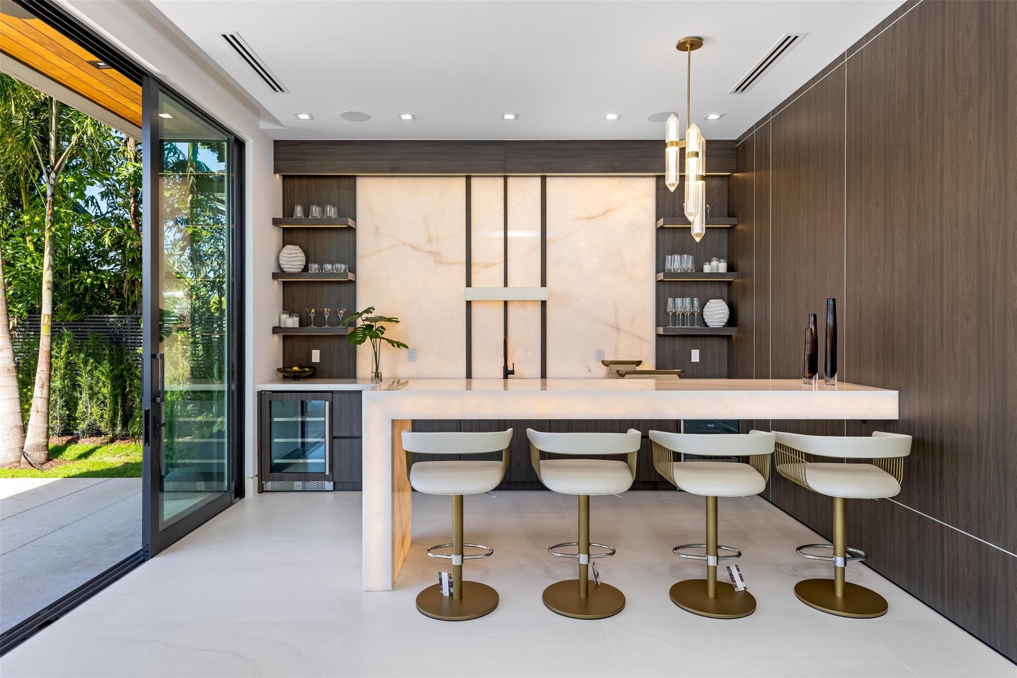 2733 NE 16th Street, Fort Lauderdale, FL 33304