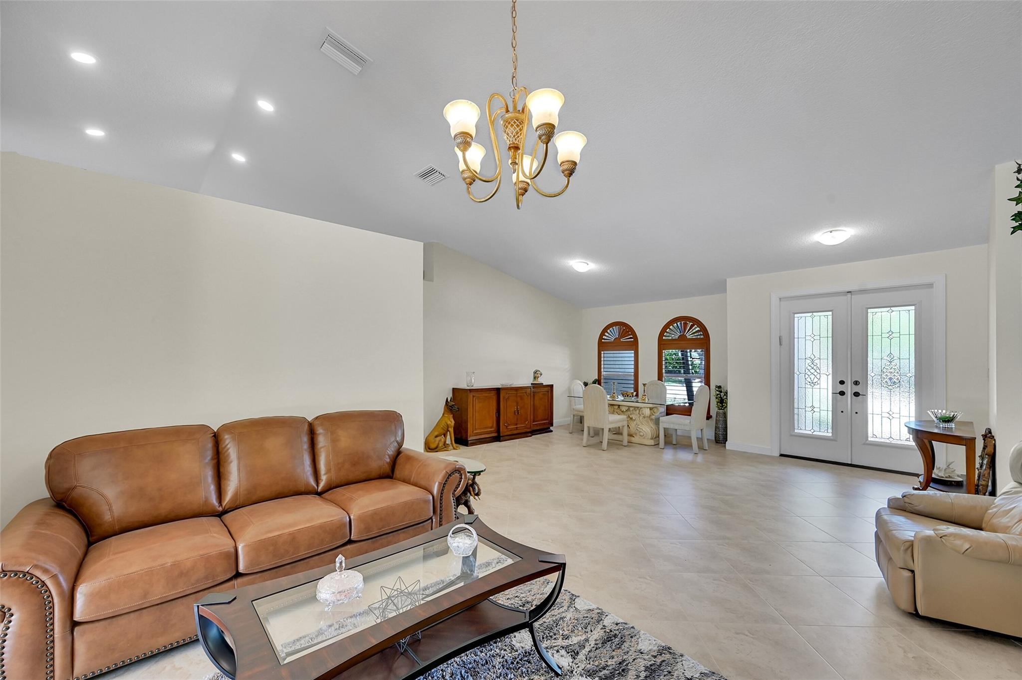 4910 NW 104th Avenue, Coral Springs, FL 33076