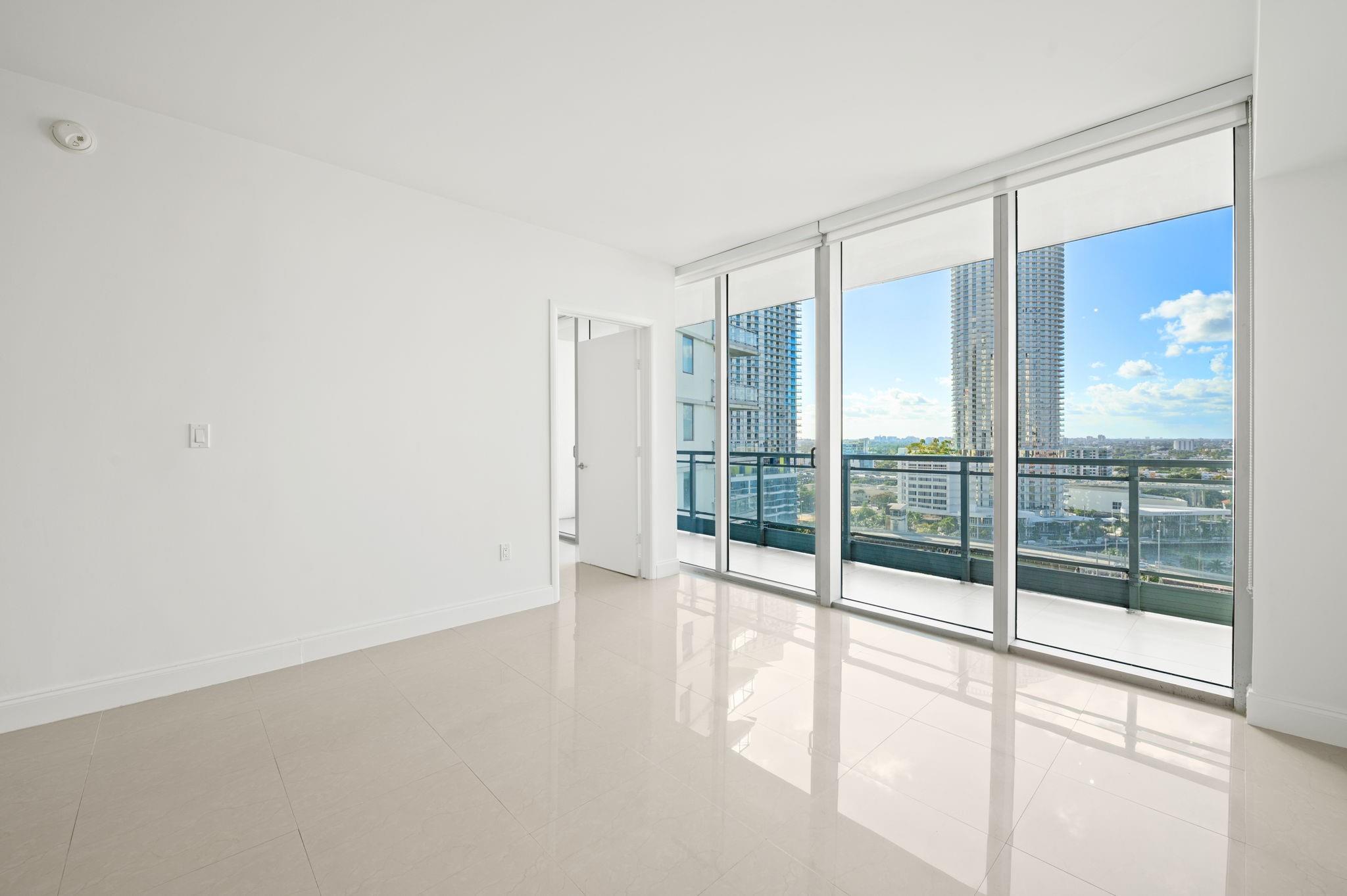 RARE 07 LINE WITH PRESERVED RIVER & SKYLINE VIEWS AMID NEW RIVERFRONT DEVELOPMENT