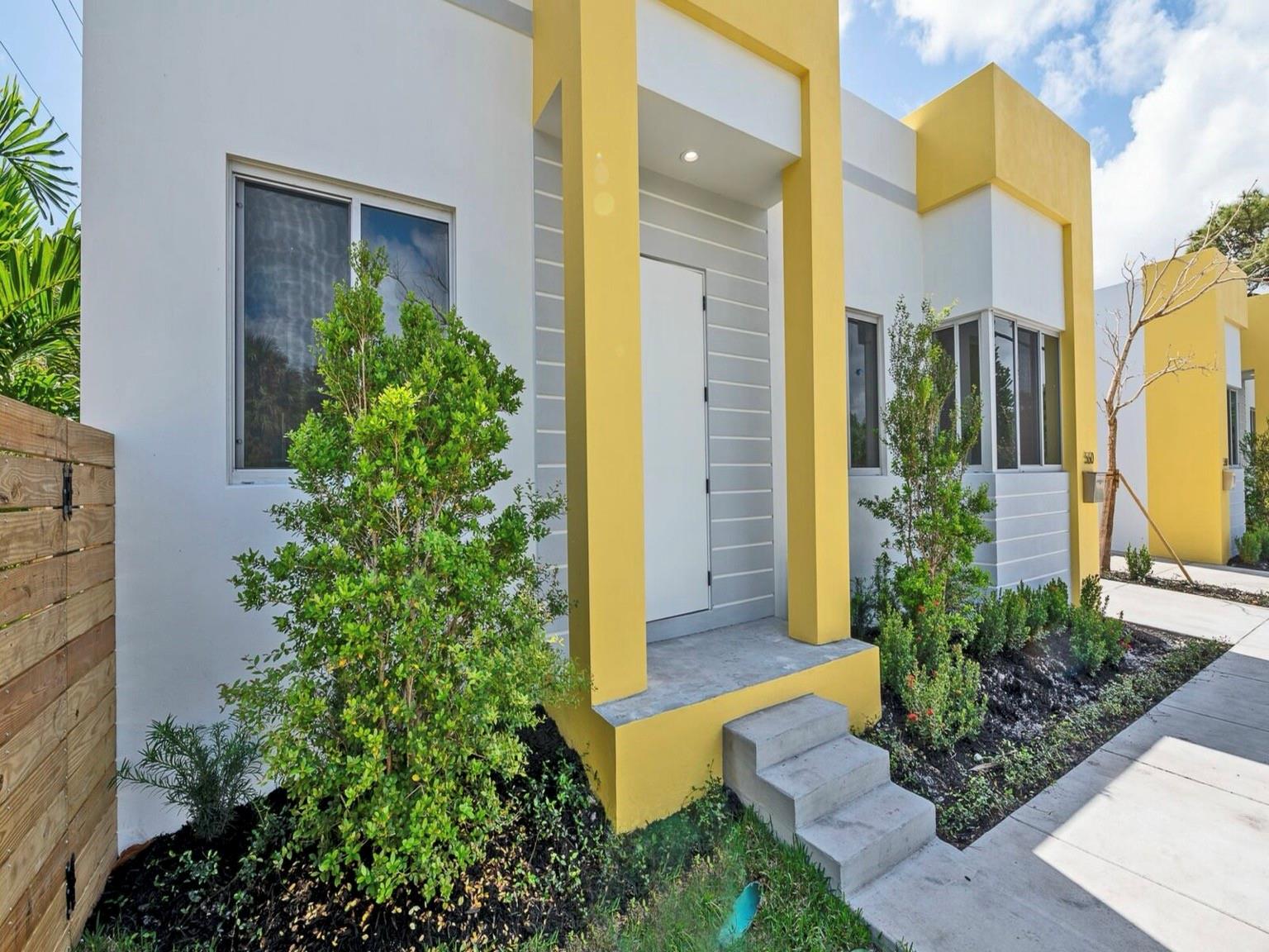 560 NW 12th Street, Fort Lauderdale, FL 33311