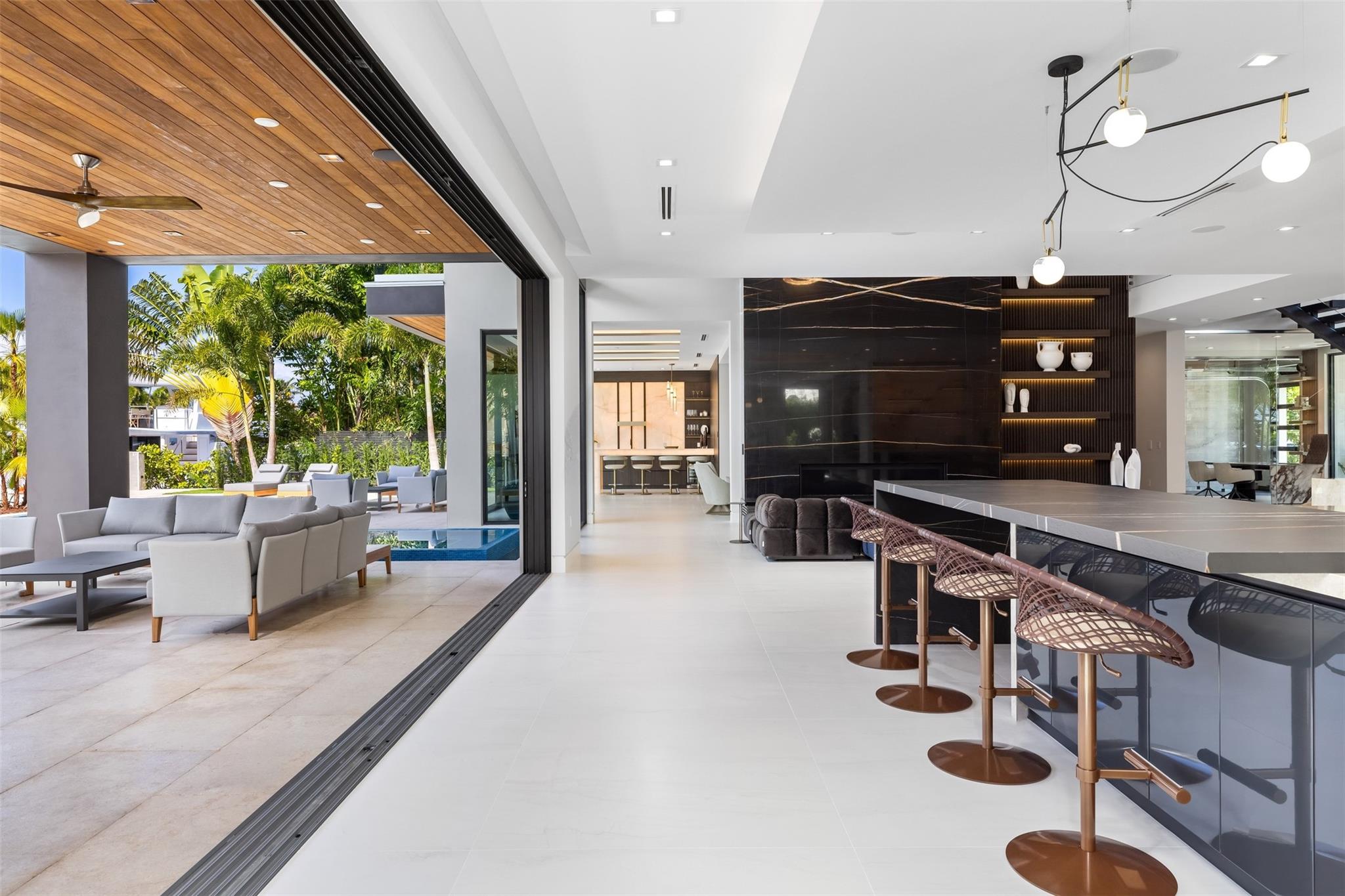 2733 NE 16th Street, Fort Lauderdale, FL 33304