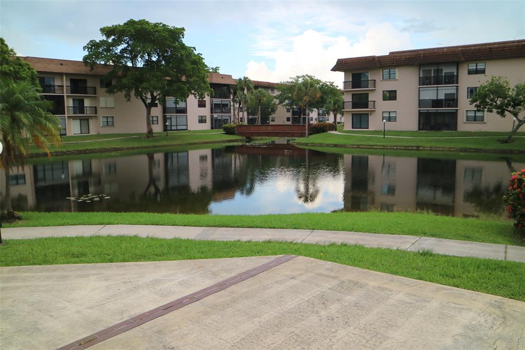 Photo for 4940 E Sabal Palm Boulevard, 303, Tamarac, FL 33319 - Listing #FX-10435747 4940 E Sabal Palm Boulevard, 303, Tamarac, FL 33319