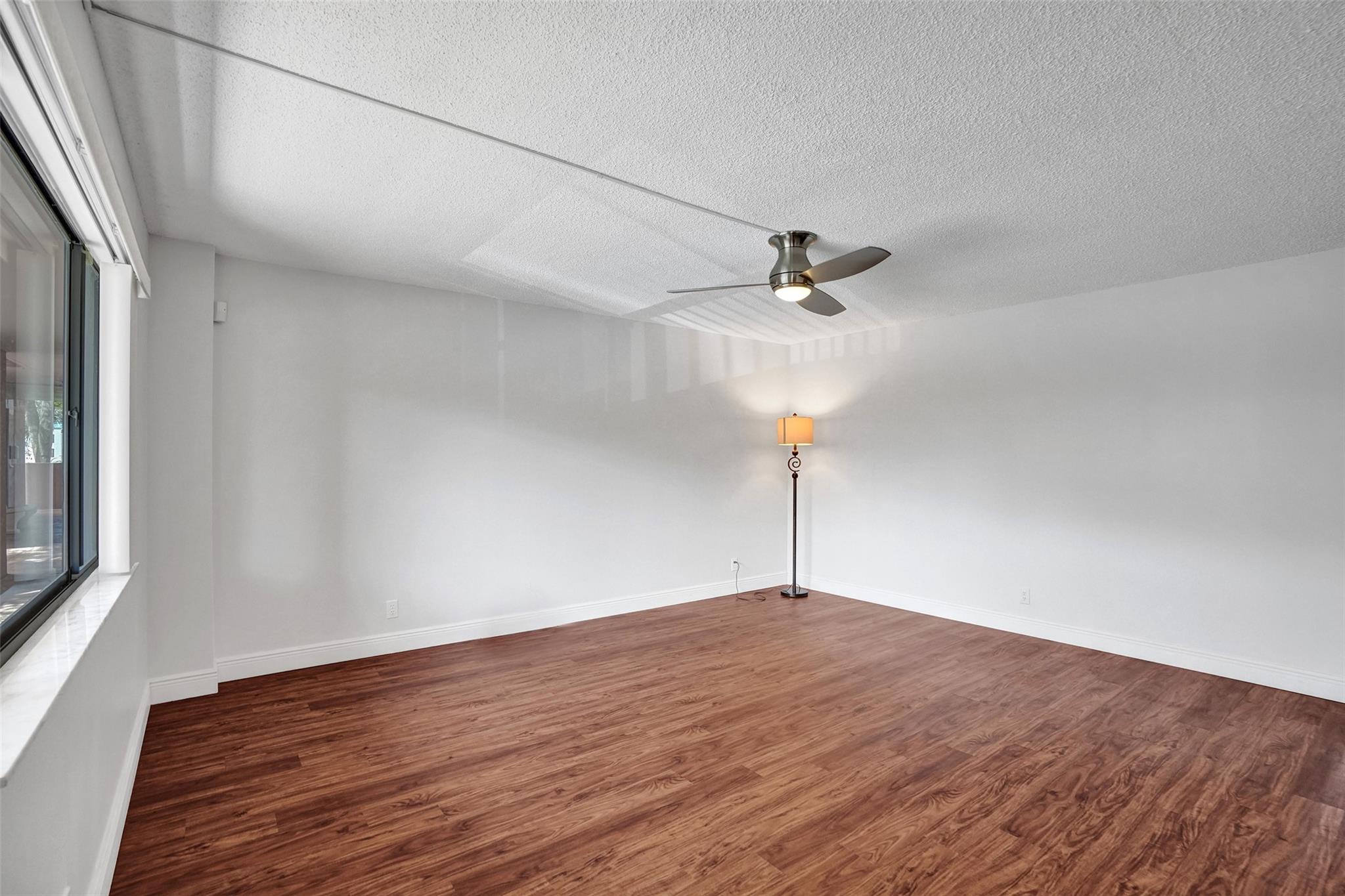 Photo for 7432 Ashmont Circle, 208, Tamarac, FL 33321 - Listing #FX-10525865 7432 Ashmont Circle, 208, Tamarac, FL 33321