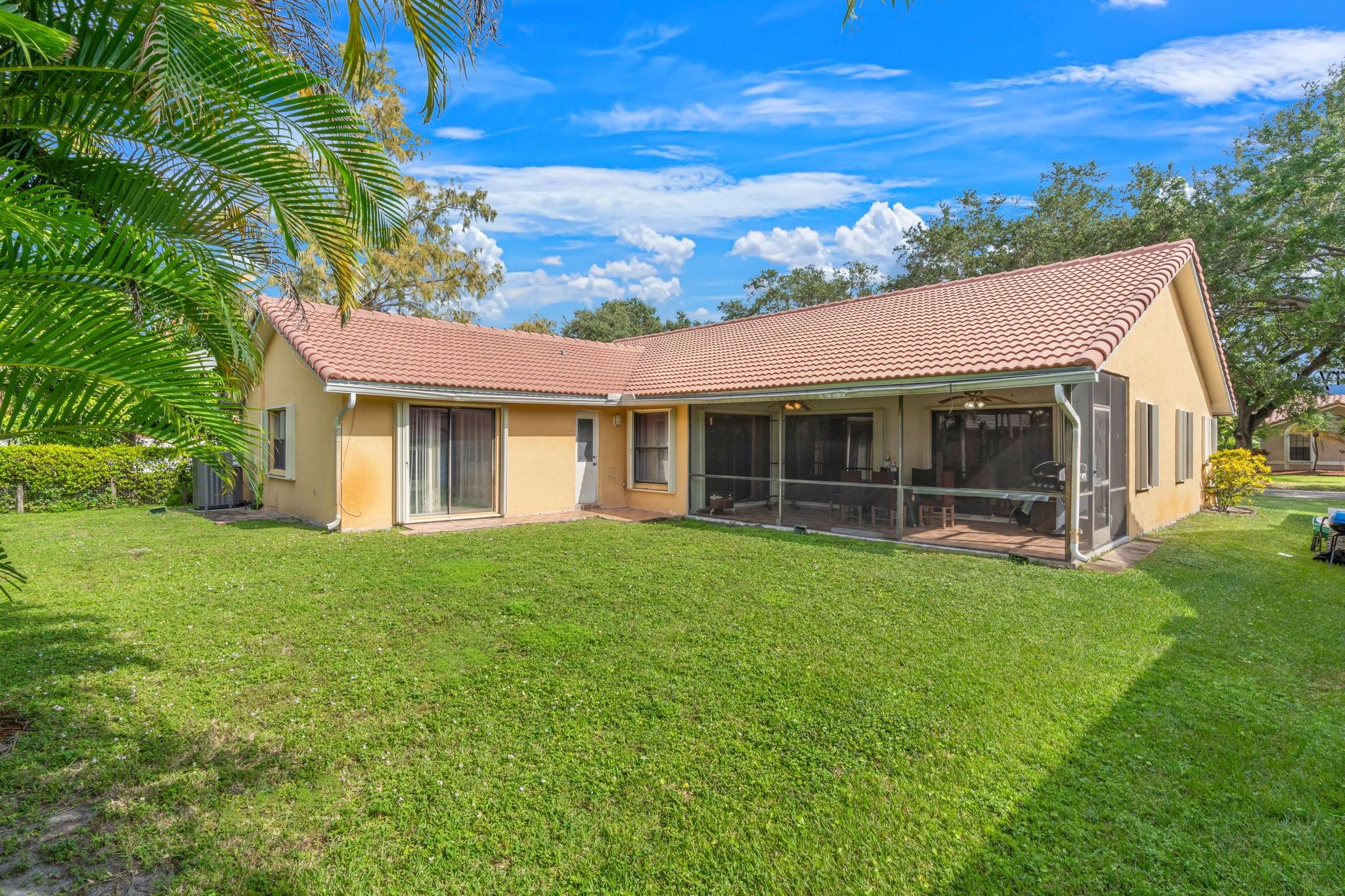 2326 NW 96th Way, Coral Springs, FL 33065