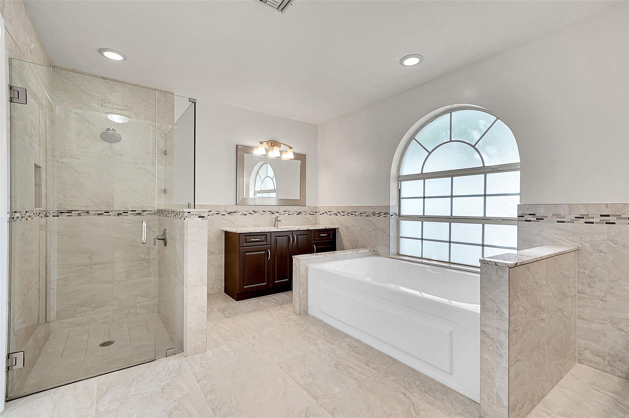 5743 NW 100th Way, Coral Springs, FL 33076