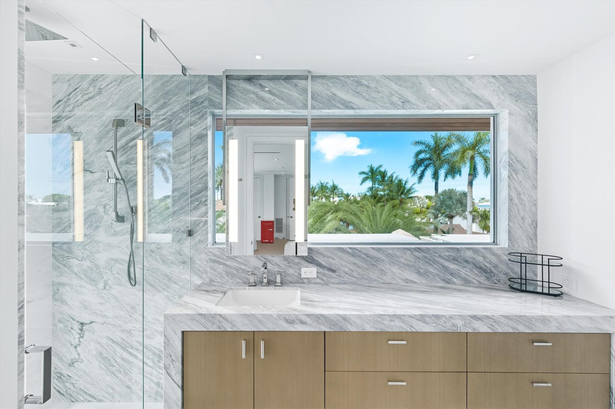 14 N Isla Bahia Drive, Fort Lauderdale, FL 33316