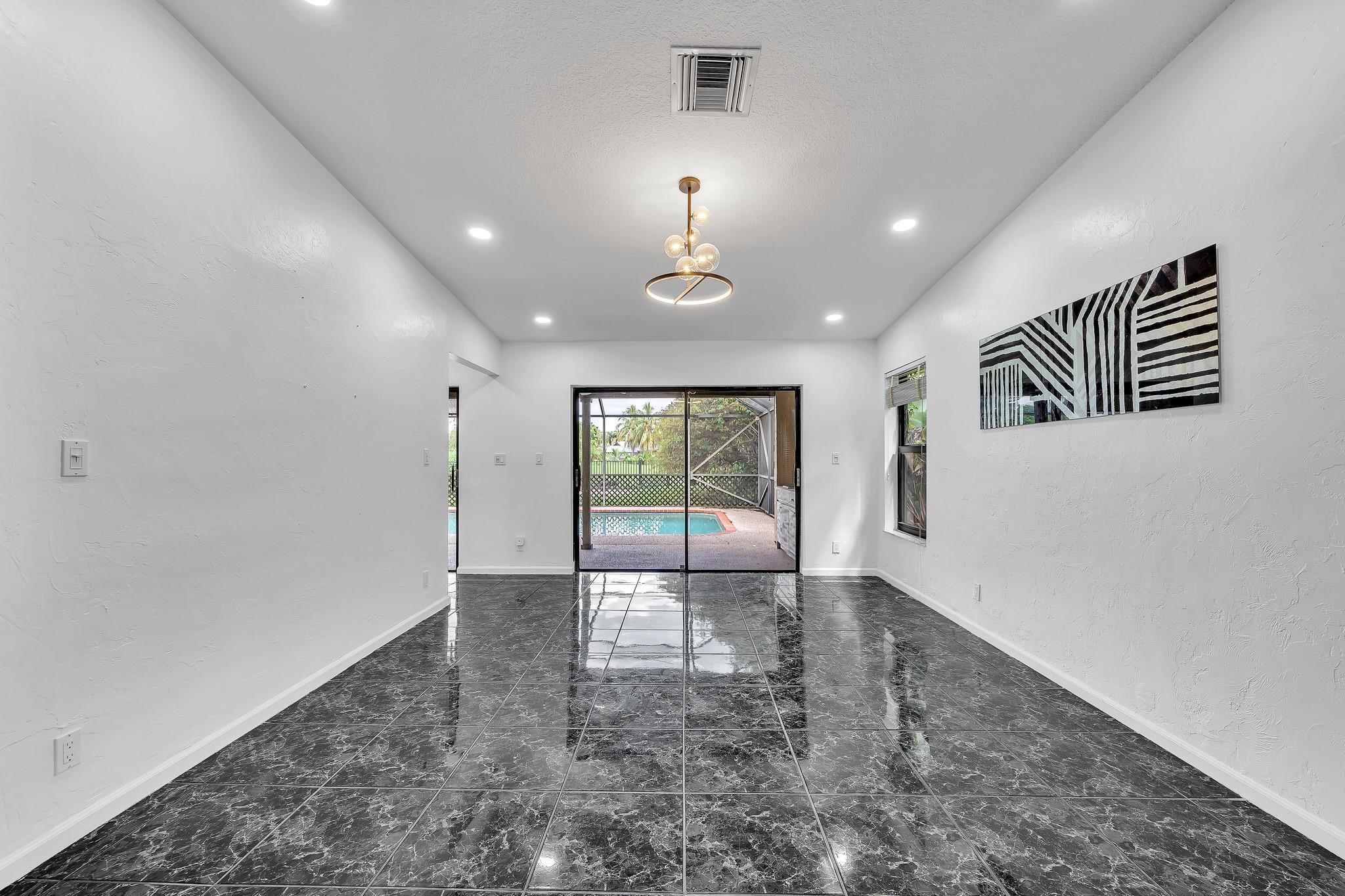 303 NW 105th Terrace, Coral Springs, FL 33071