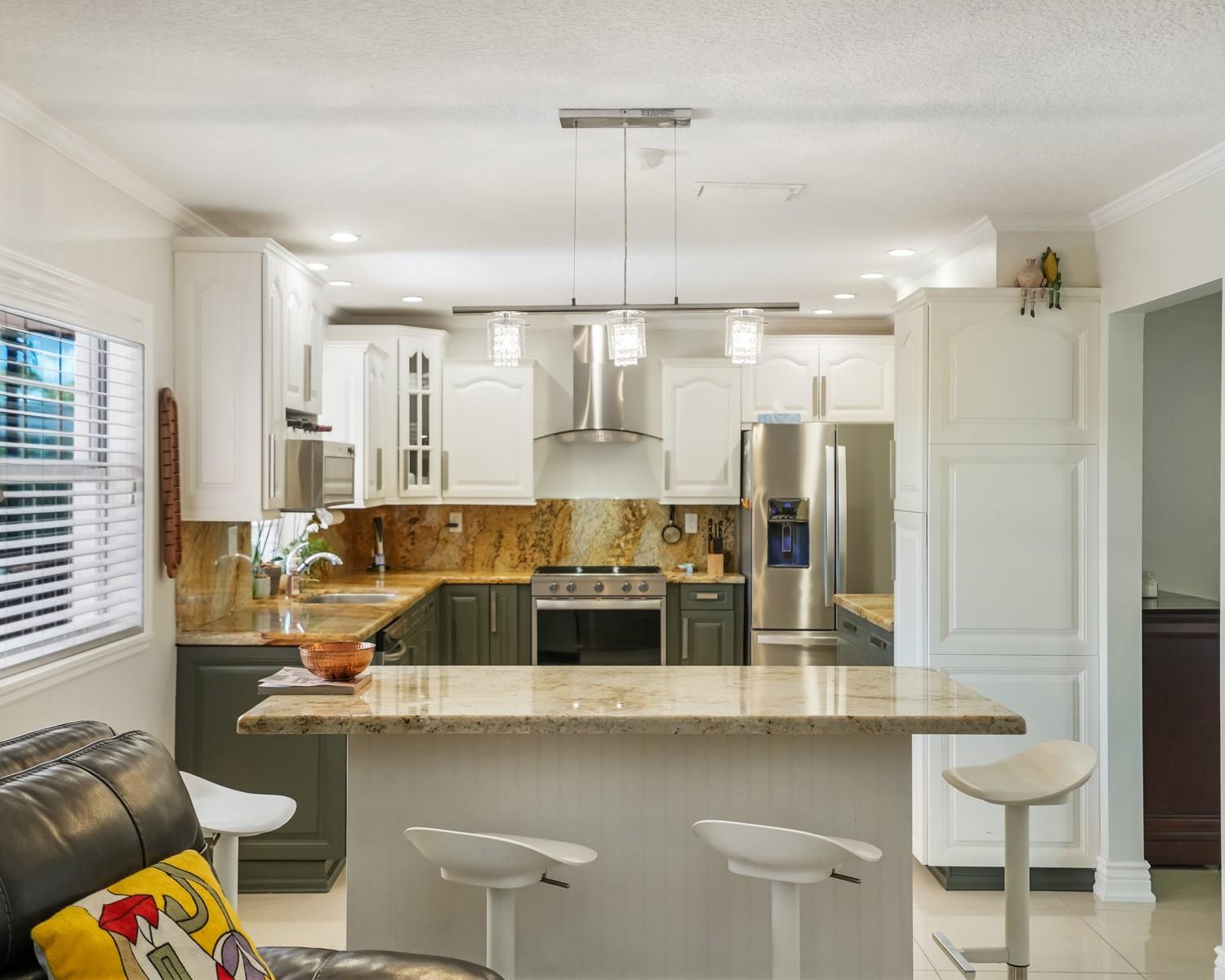 906 NW 83rd Drive, Coral Springs, FL 33071