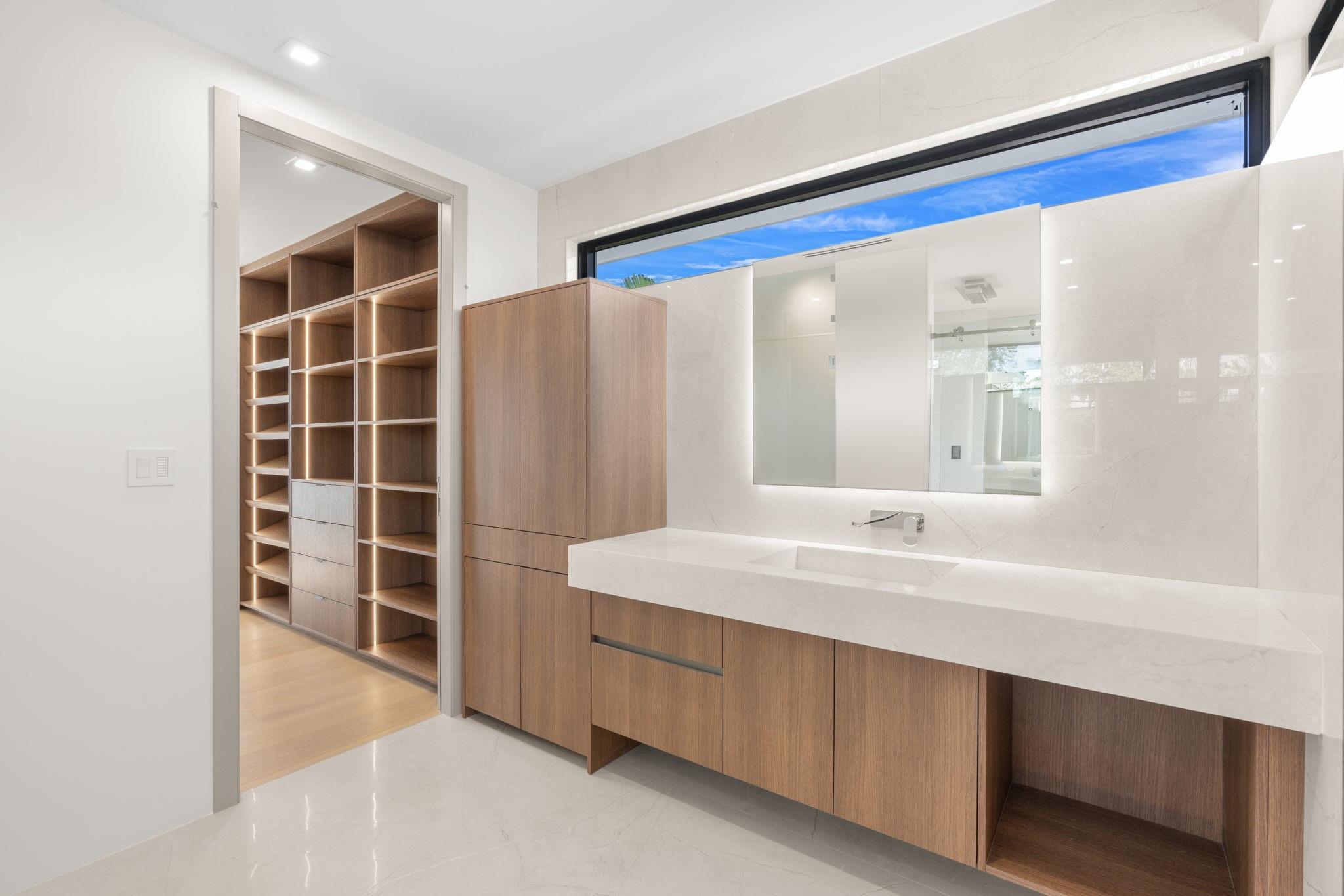 2035 Intracoastal Drive, Fort Lauderdale, FL 33305