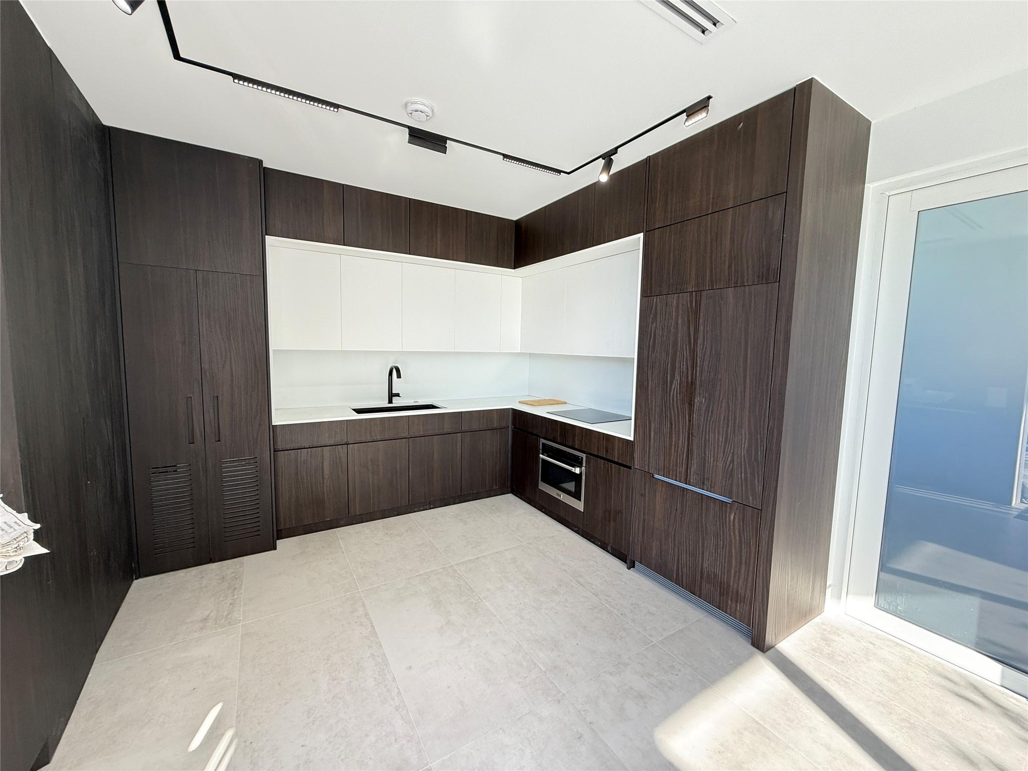 12245 SW 29th Terrace Adu, Miami, FL 33175