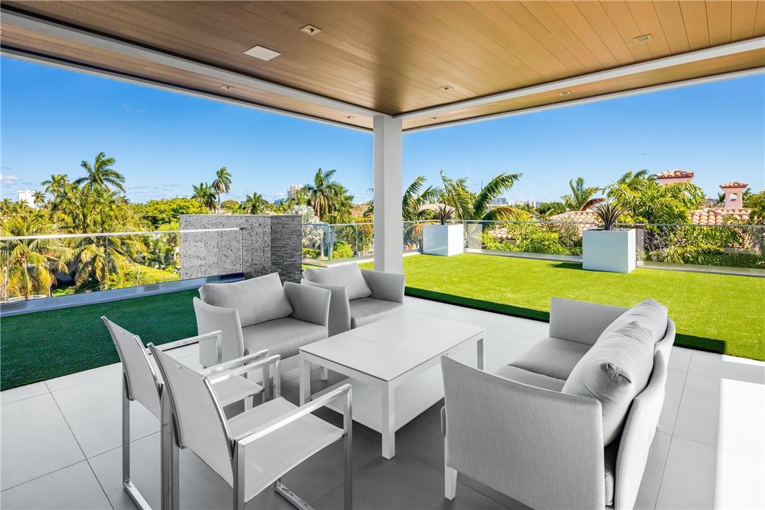 650 Royal Plaza Drive, Fort Lauderdale, FL 33301