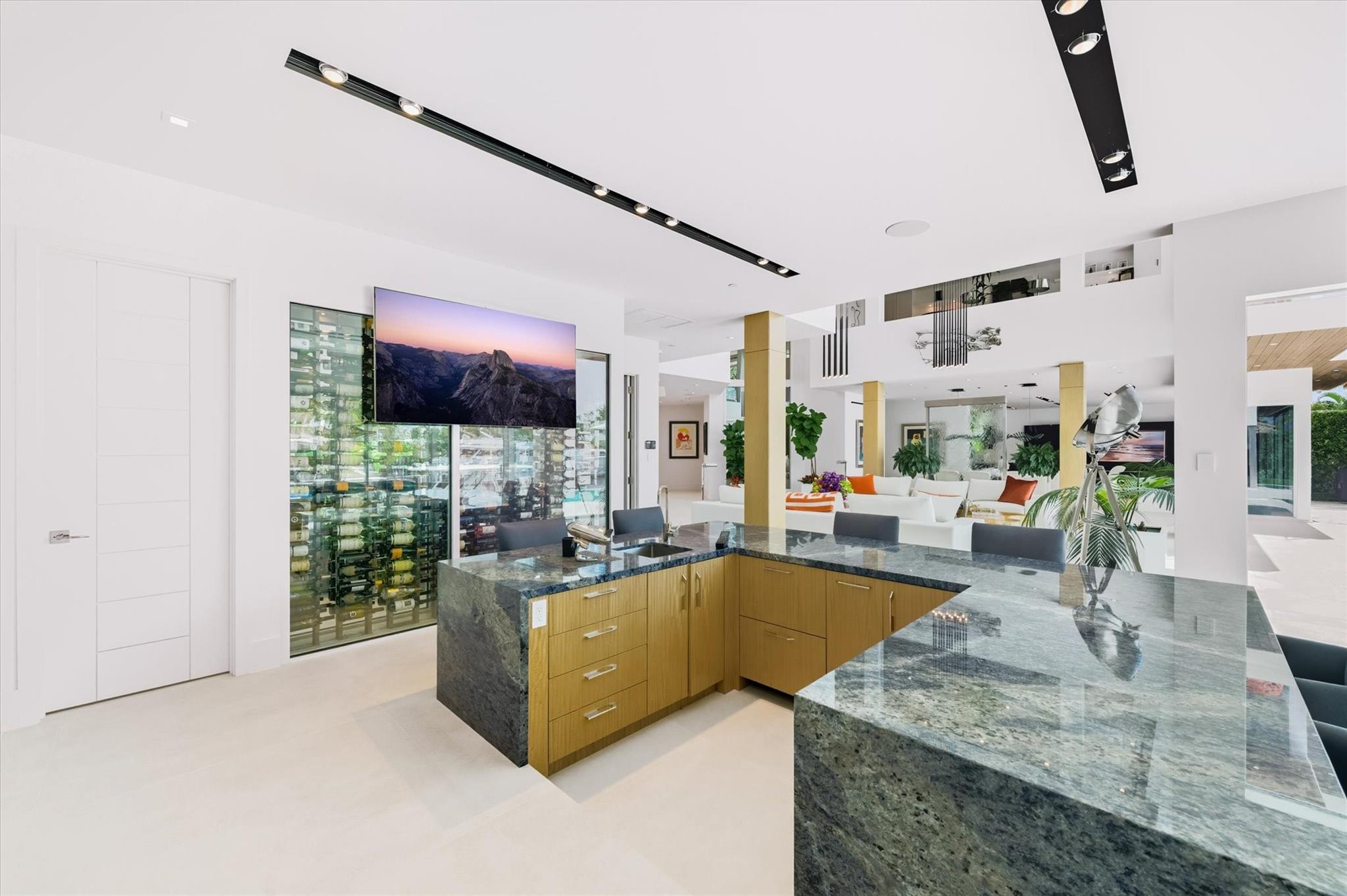 14 N Isla Bahia Drive, Fort Lauderdale, FL 33316