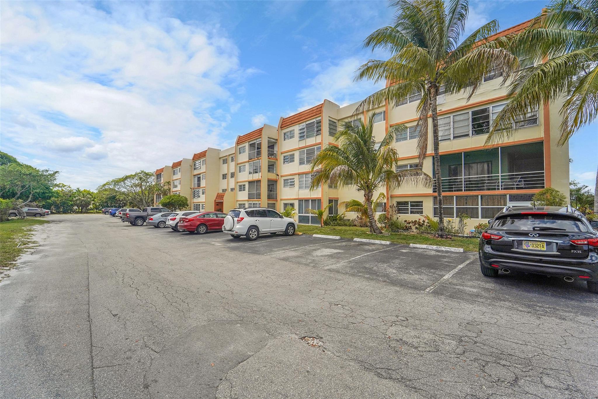 Photo for 2201 NW 41st Avenue, 209, Lauderhill, FL 33313 - Listing #FX-10499529 2201 NW 41st Avenue, 209, Lauderhill, FL 33313