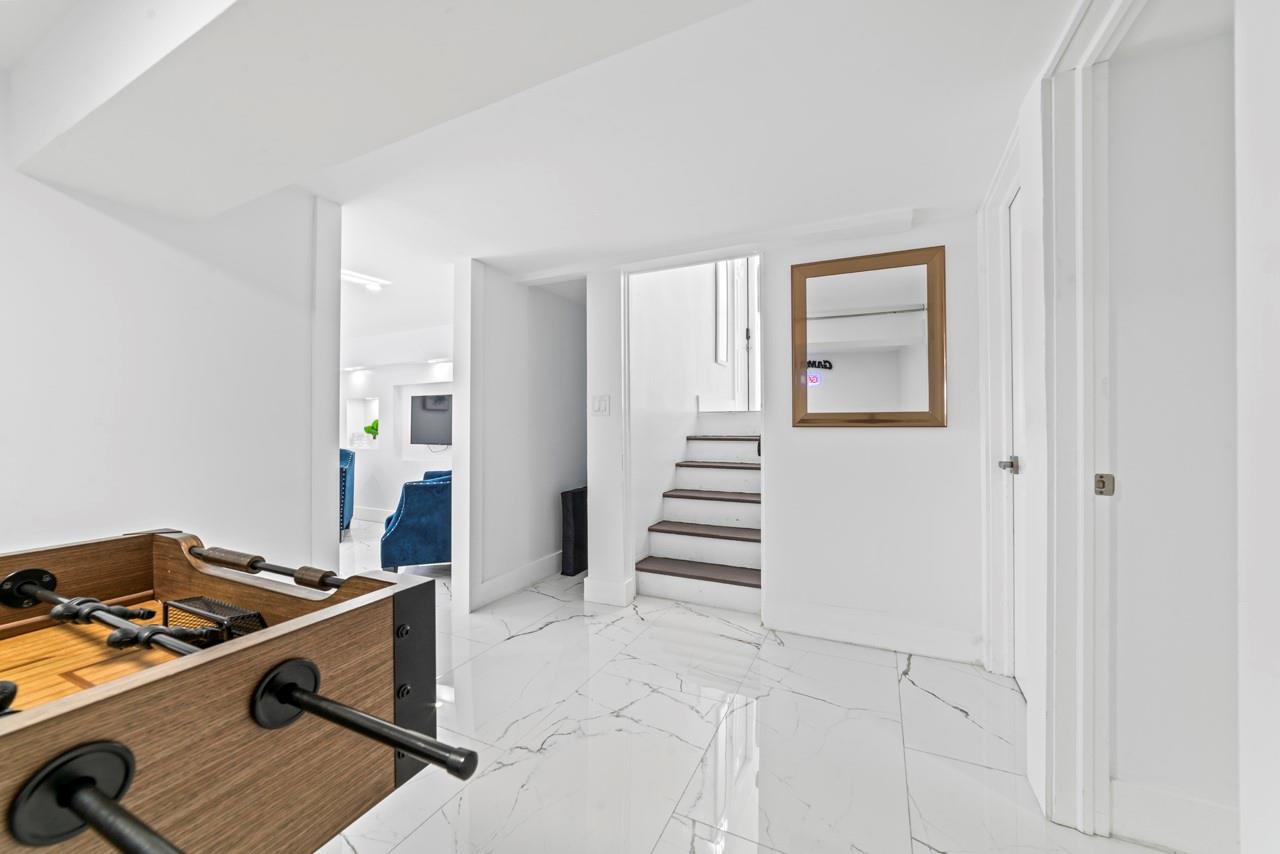 1215 NE 200th Street, Miami, FL 33179