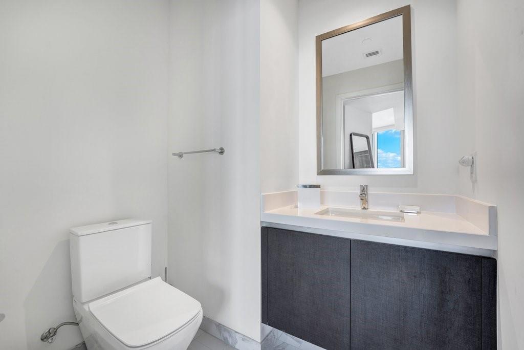 851 NE 1st Avenue 2202, Miami, FL 33132