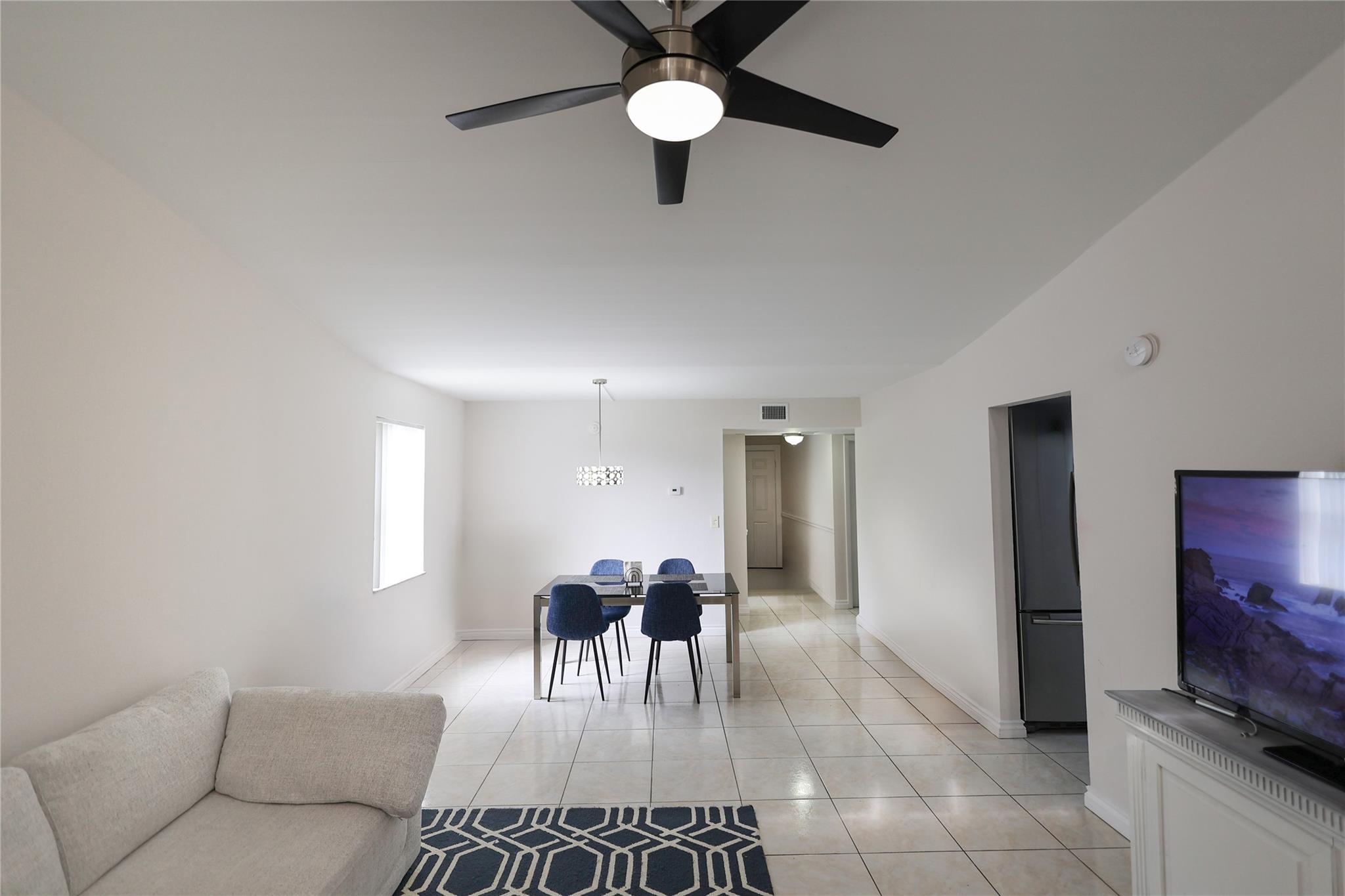 8725 Shadow Wood Boulevard 312, Coral Springs, FL 33071