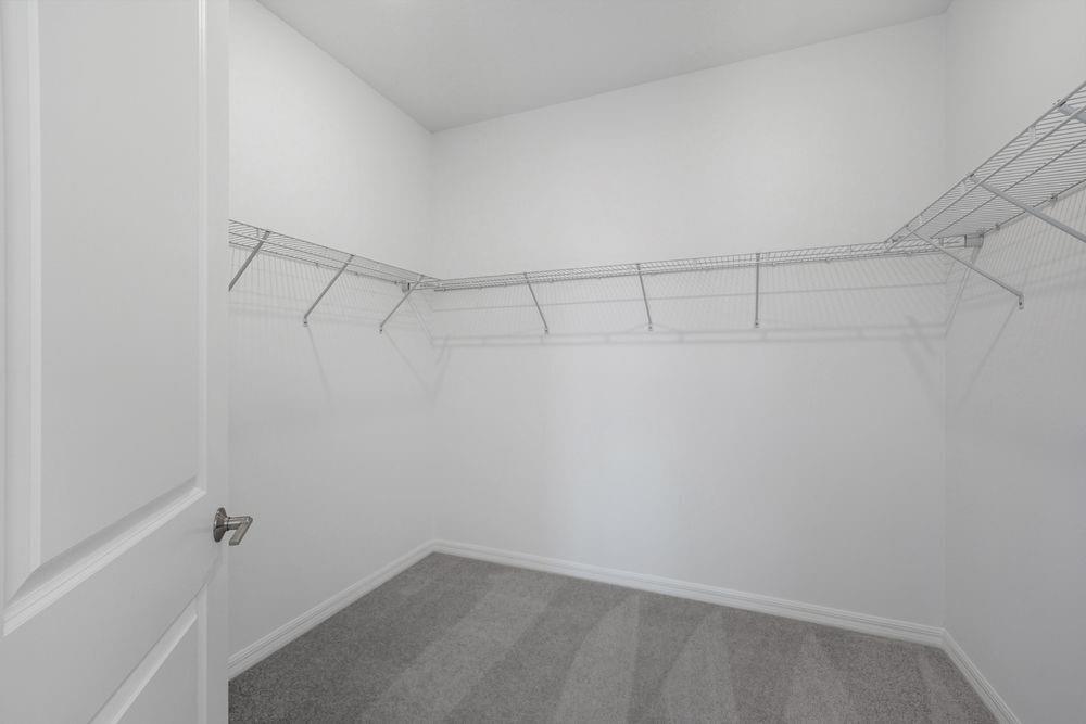 532 SE Ranch Oak Circle ~ Ready Now