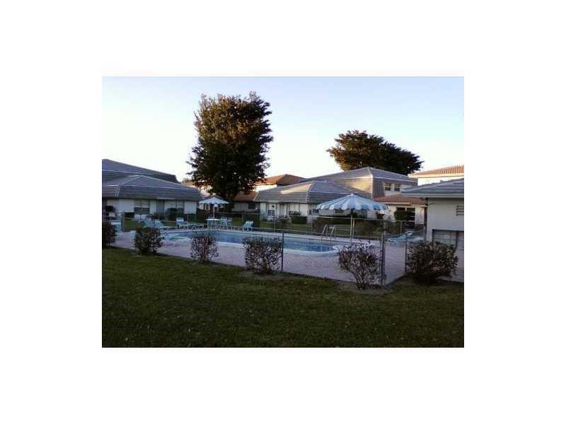 8833 NW 28th Drive 2-2, Coral Springs, FL 33065