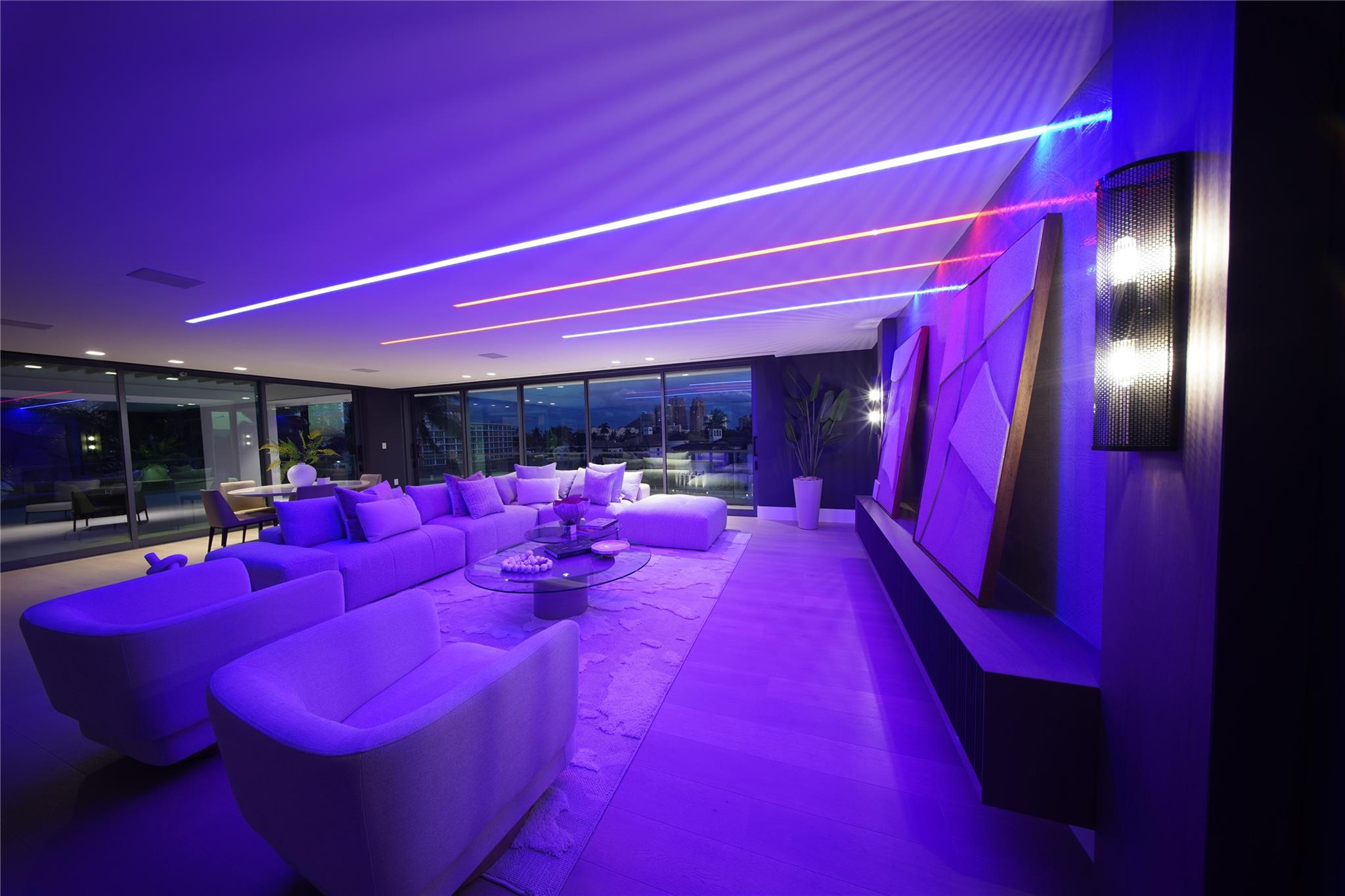 2880 NE 28th Street, Fort Lauderdale, FL 33306