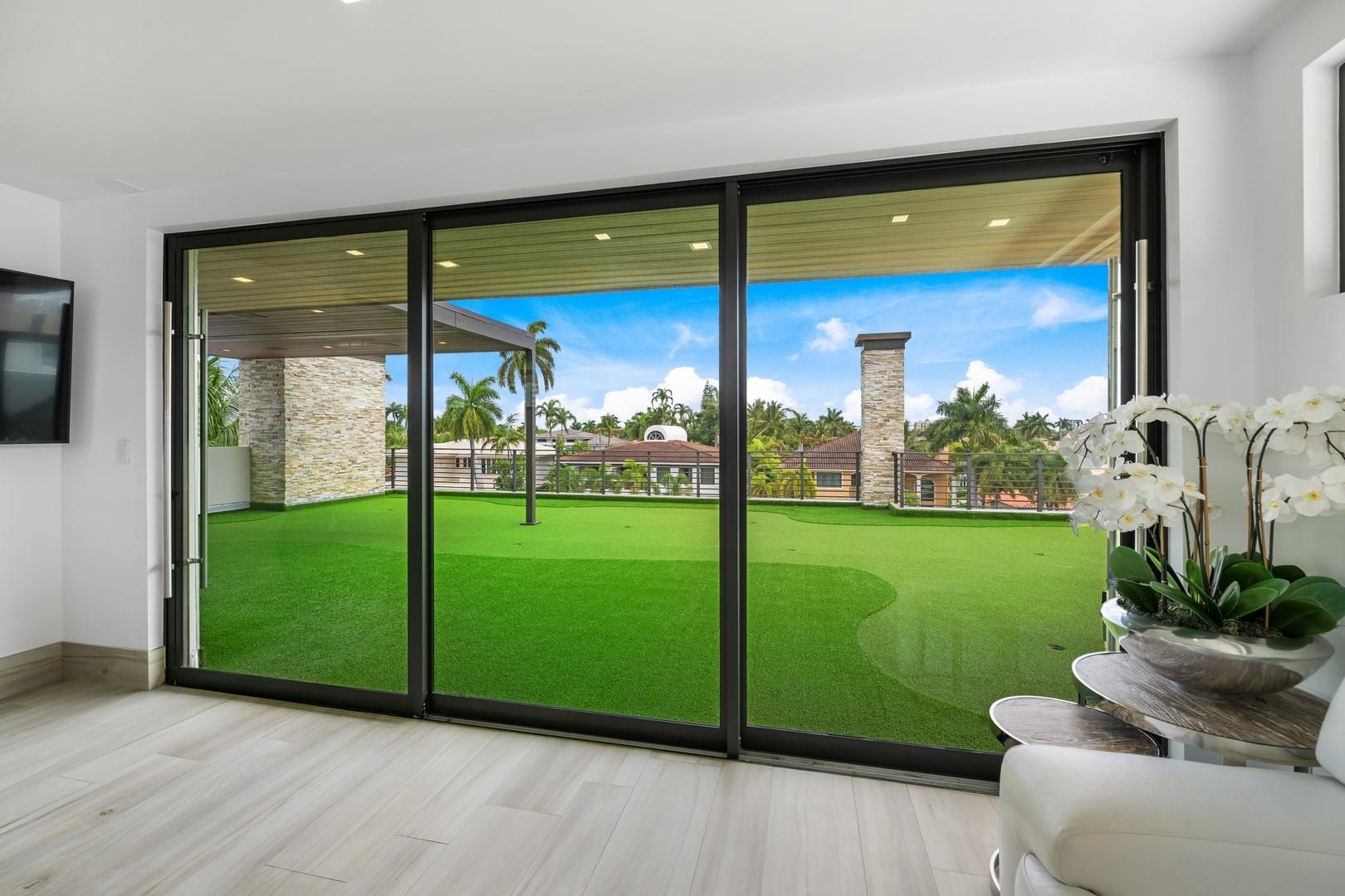 2437 Delmar Place, Fort Lauderdale, FL 33301