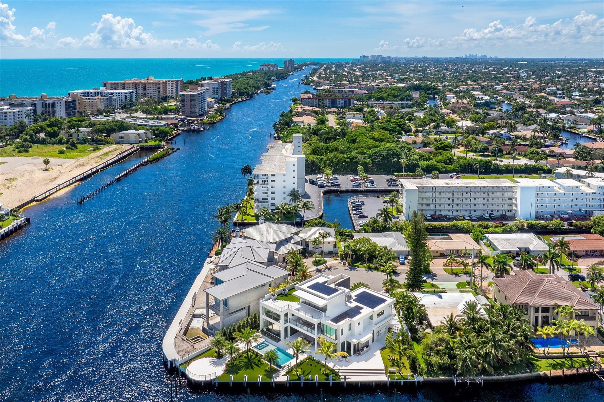 1555 SE 14th Court, Deerfield Beach, FL 33441