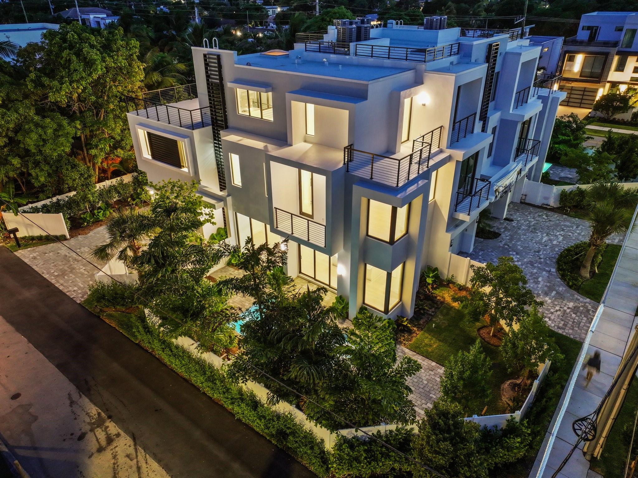 Photo for 204 Osceola Park Lane, Delray Beach, FL 33483 - Listing #FX-10504715 204 Osceola Park Lane, Delray Beach, FL 33483