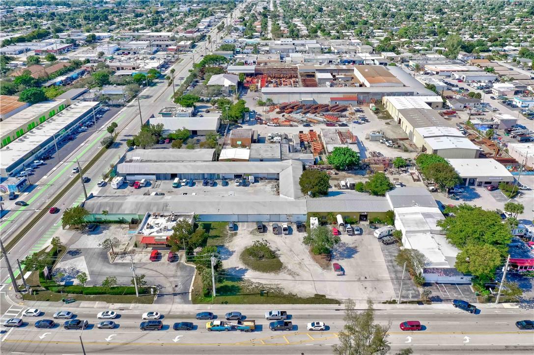 841 NE 44th Street, Oakland Park, FL 33334