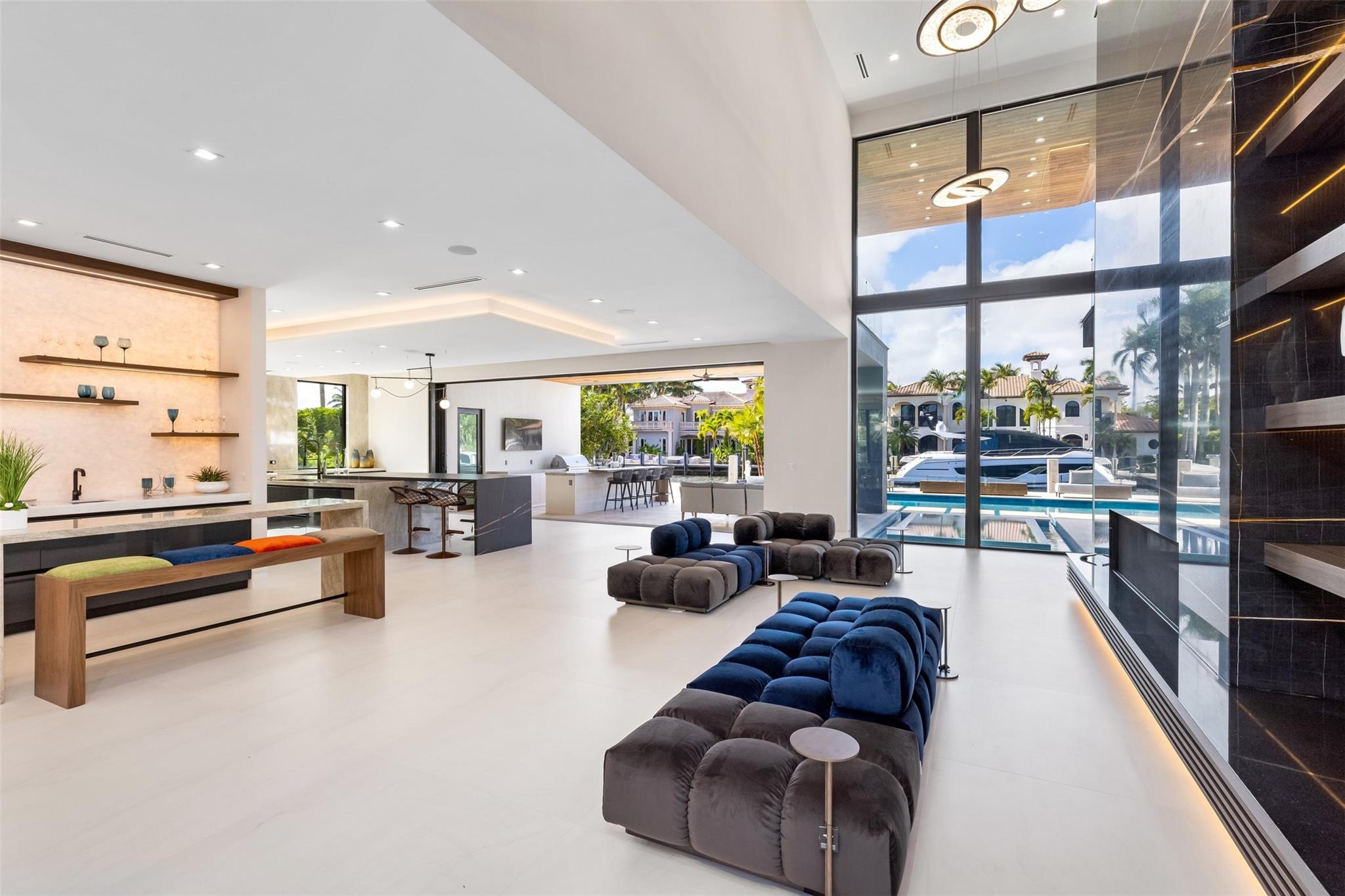 2733 NE 16th Street, Fort Lauderdale, FL 33304